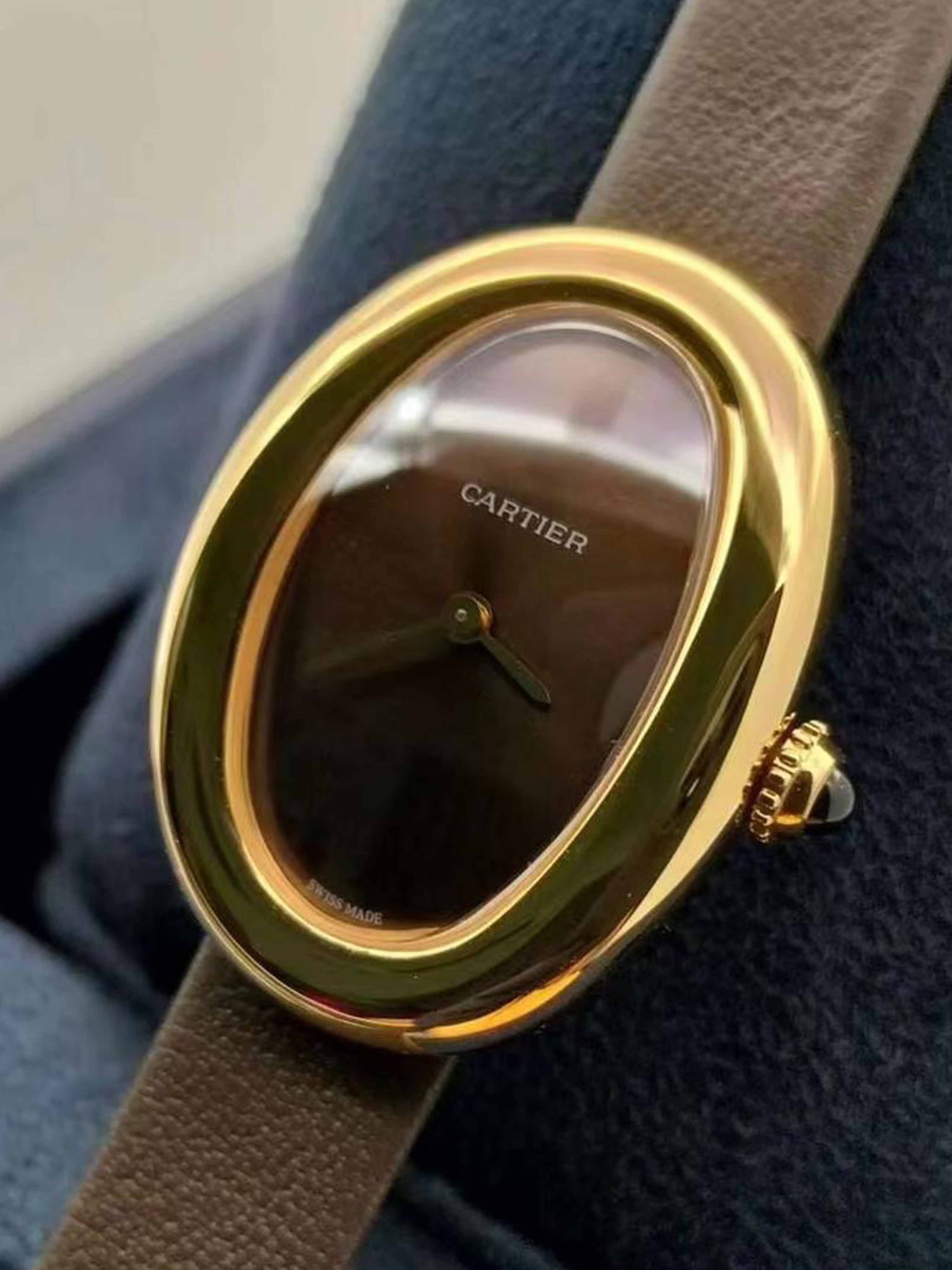 cartier Baignoire watch