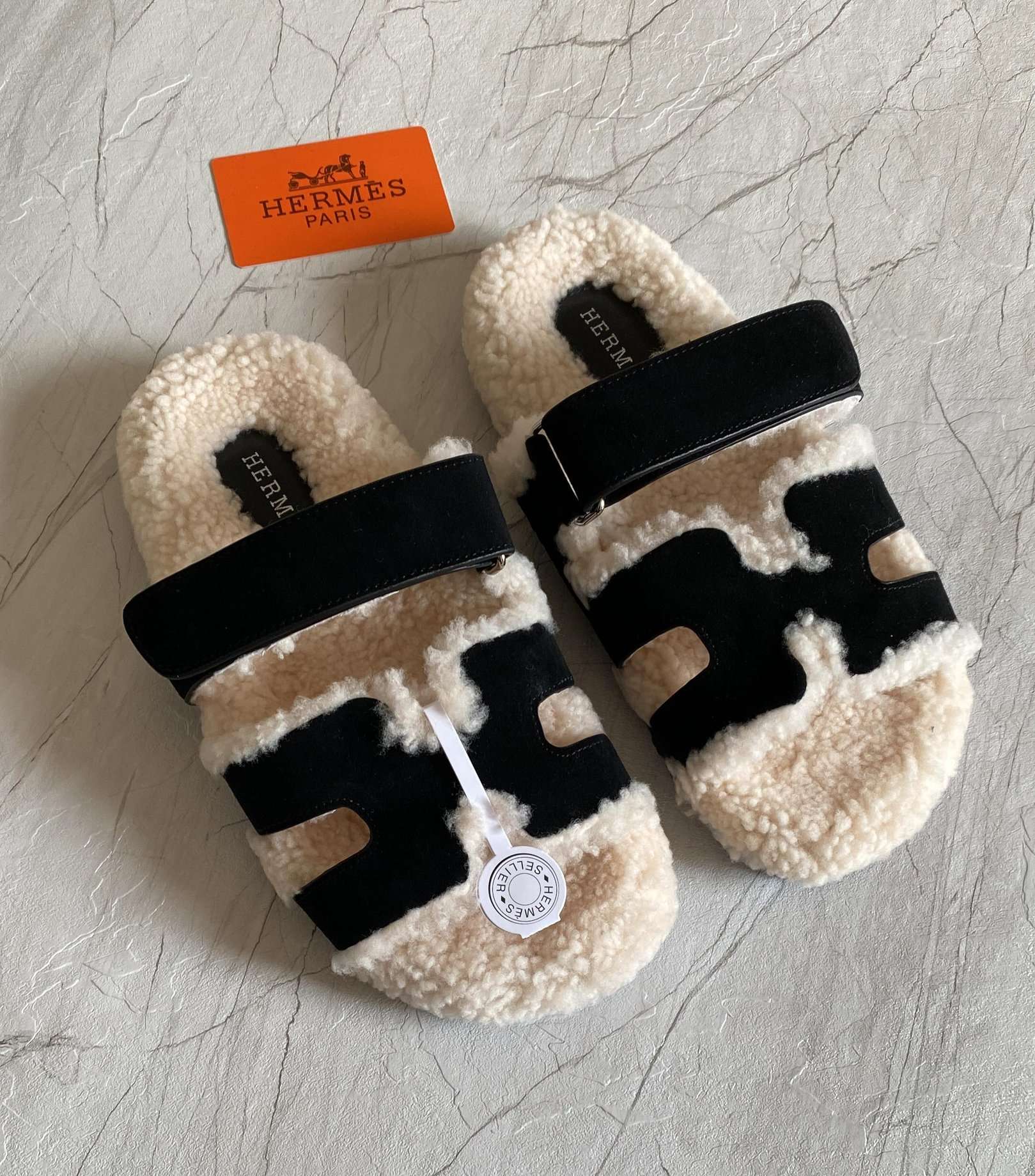 Hermès Chypre leather sandal