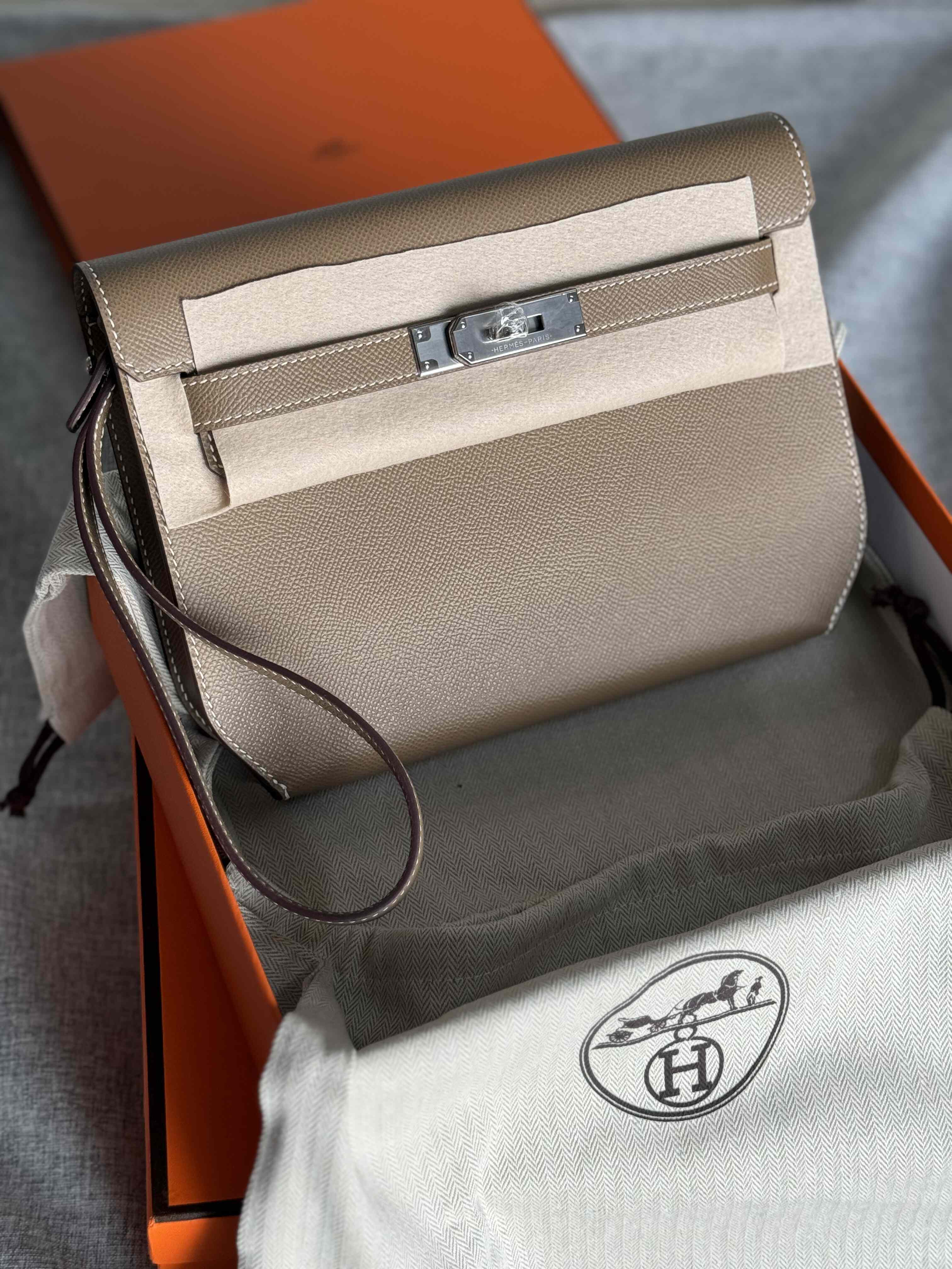 Hermes Kelly Depeche Epsom