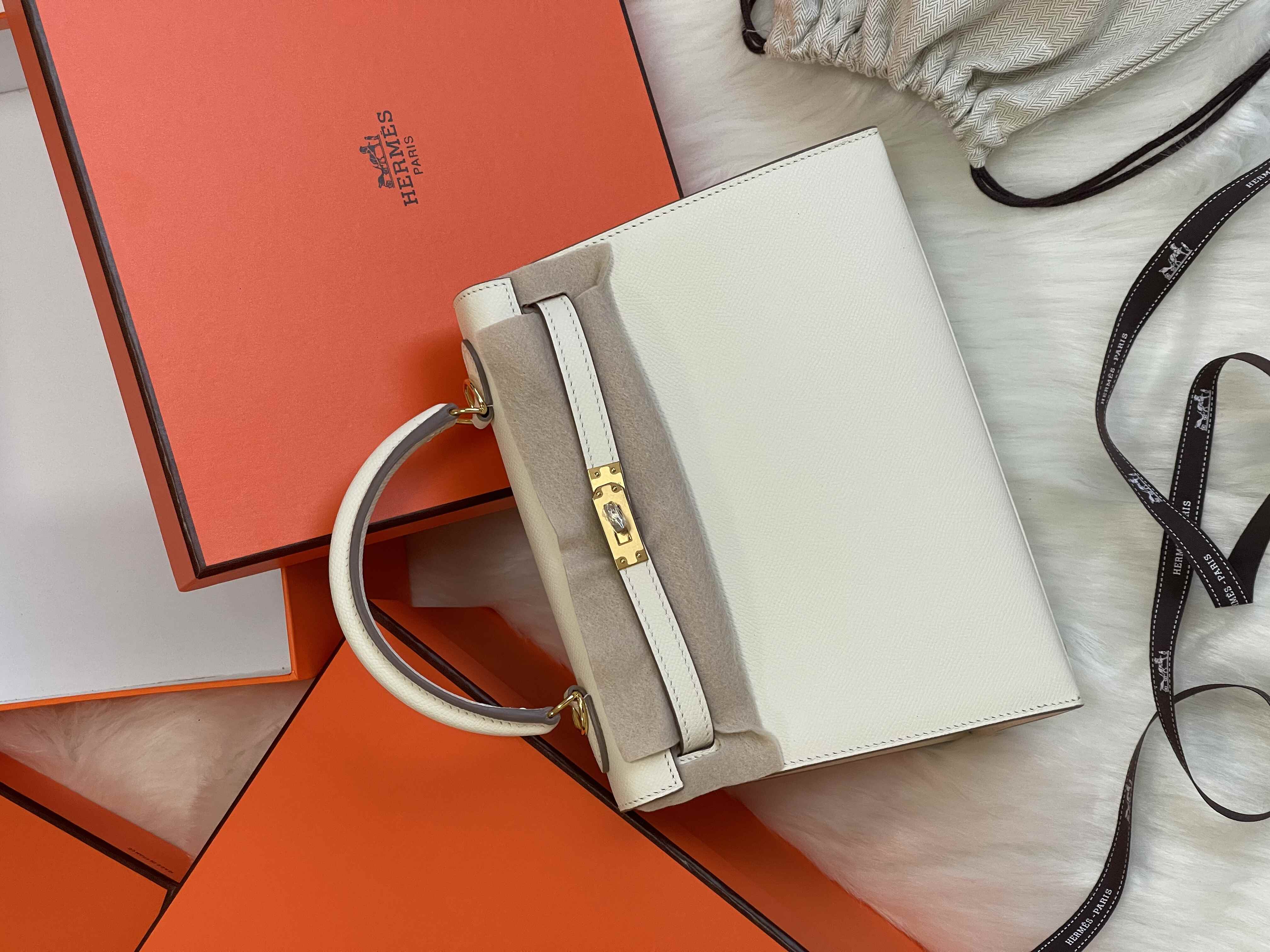 Hermes Kelly