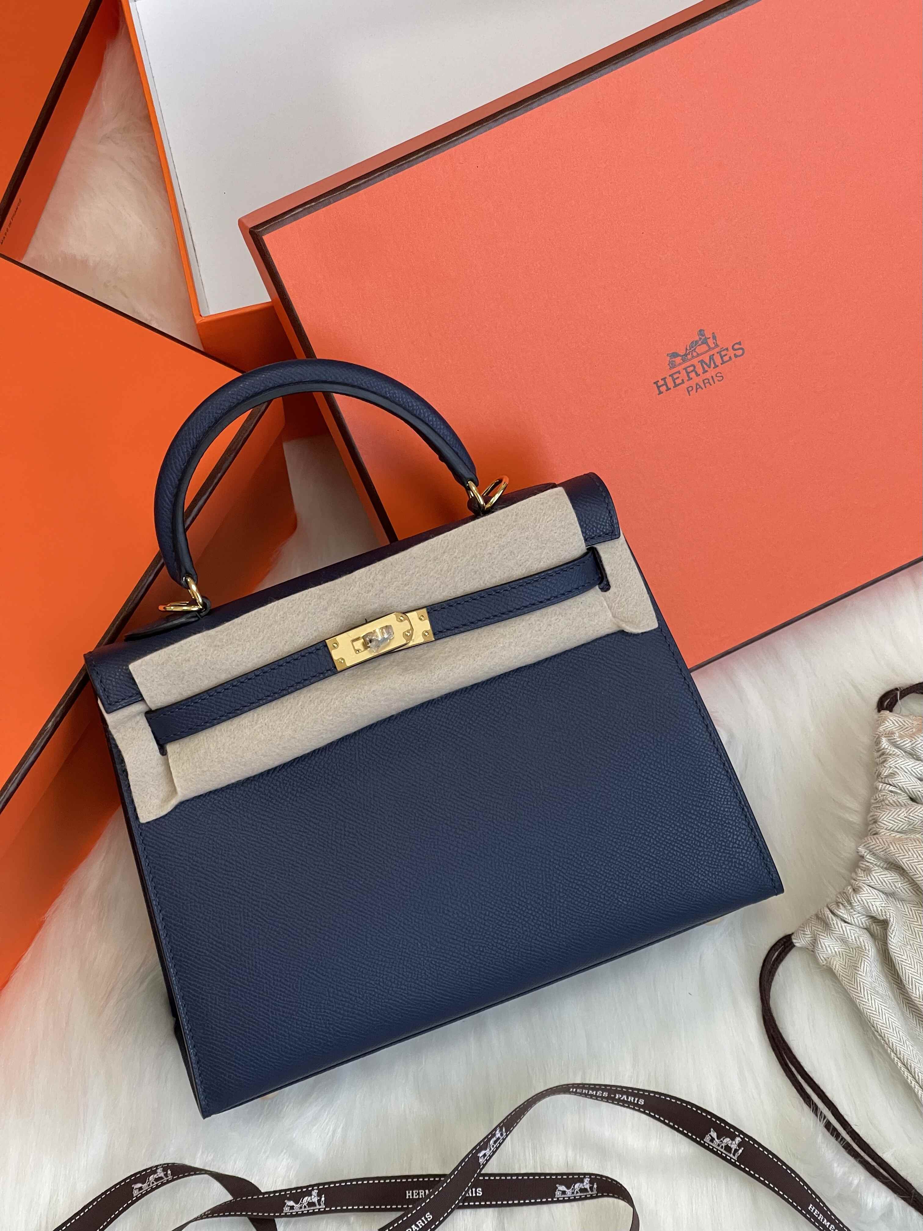 Hermes Kelly