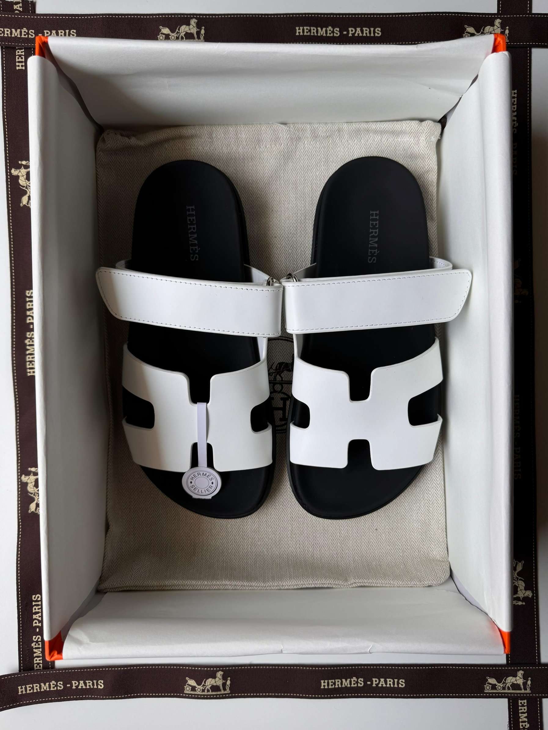 Hermes Chypre sandals