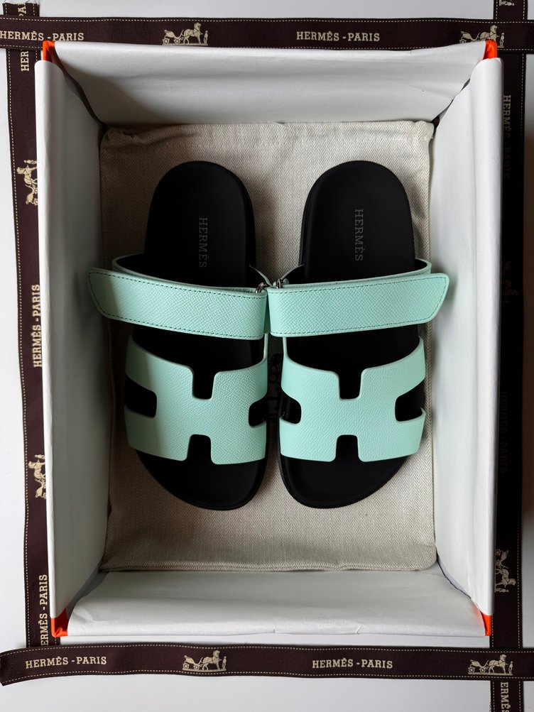 Hermes Chypre sandals