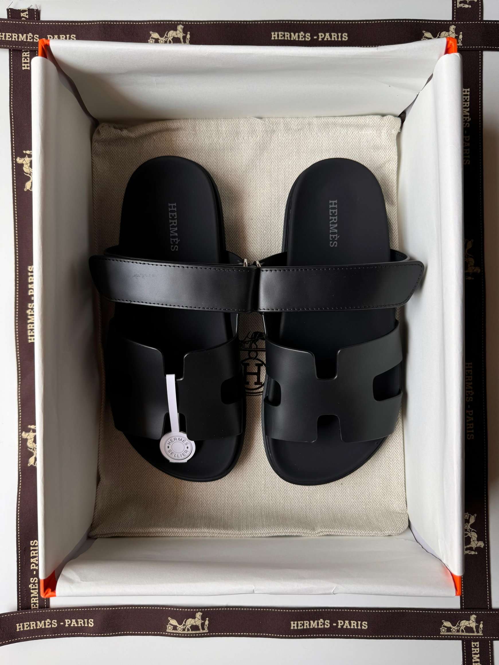 Hermes Chypre sandals
