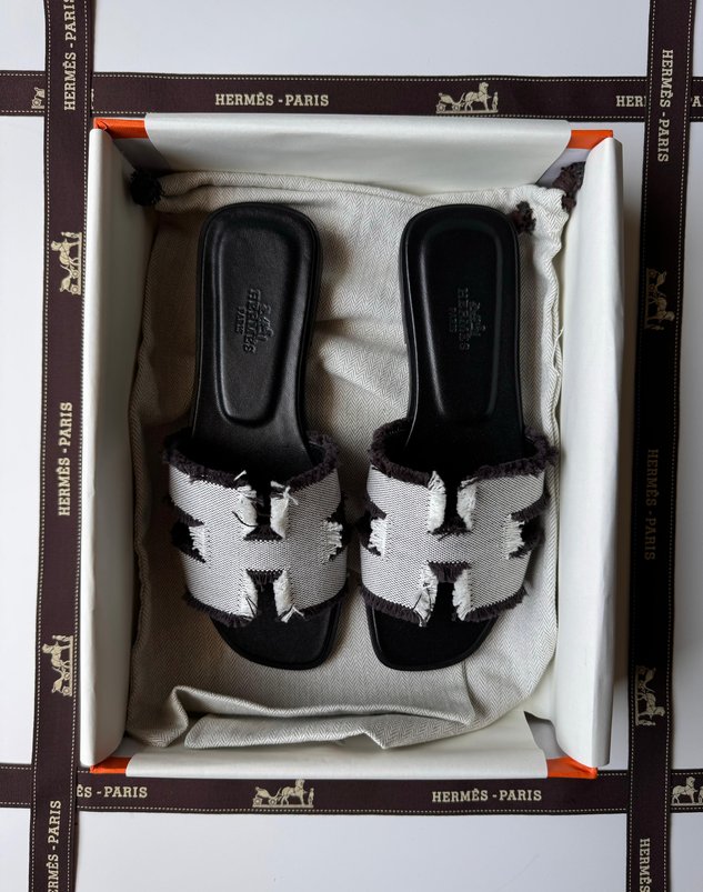 Hermes Oran Sandal