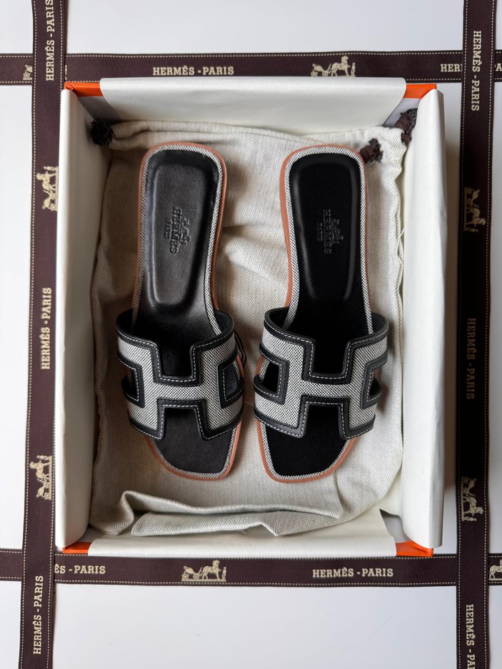 Hermes Oran Sandal