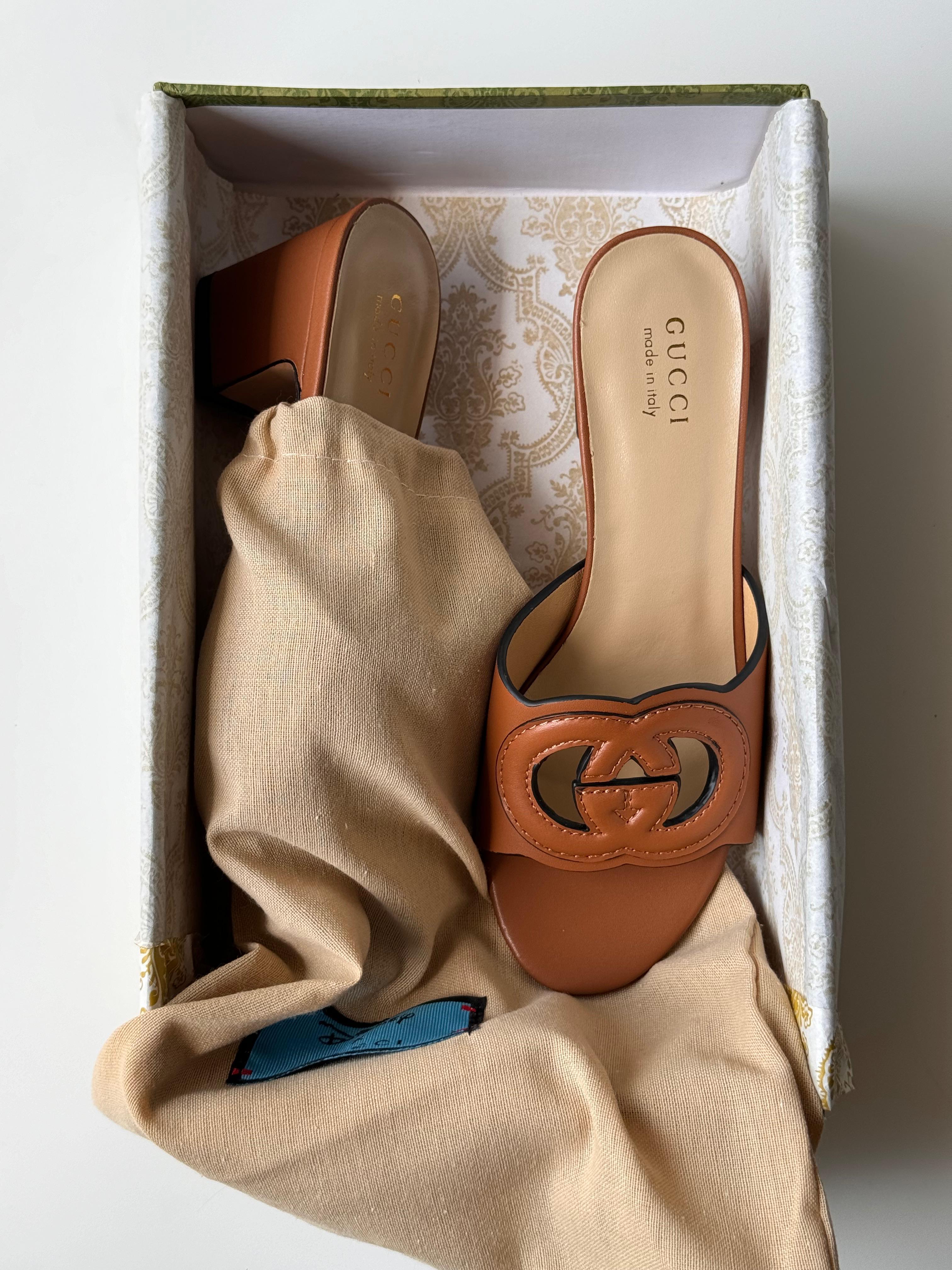 Gucci Interlocking G Cut-Out Slide Sandal