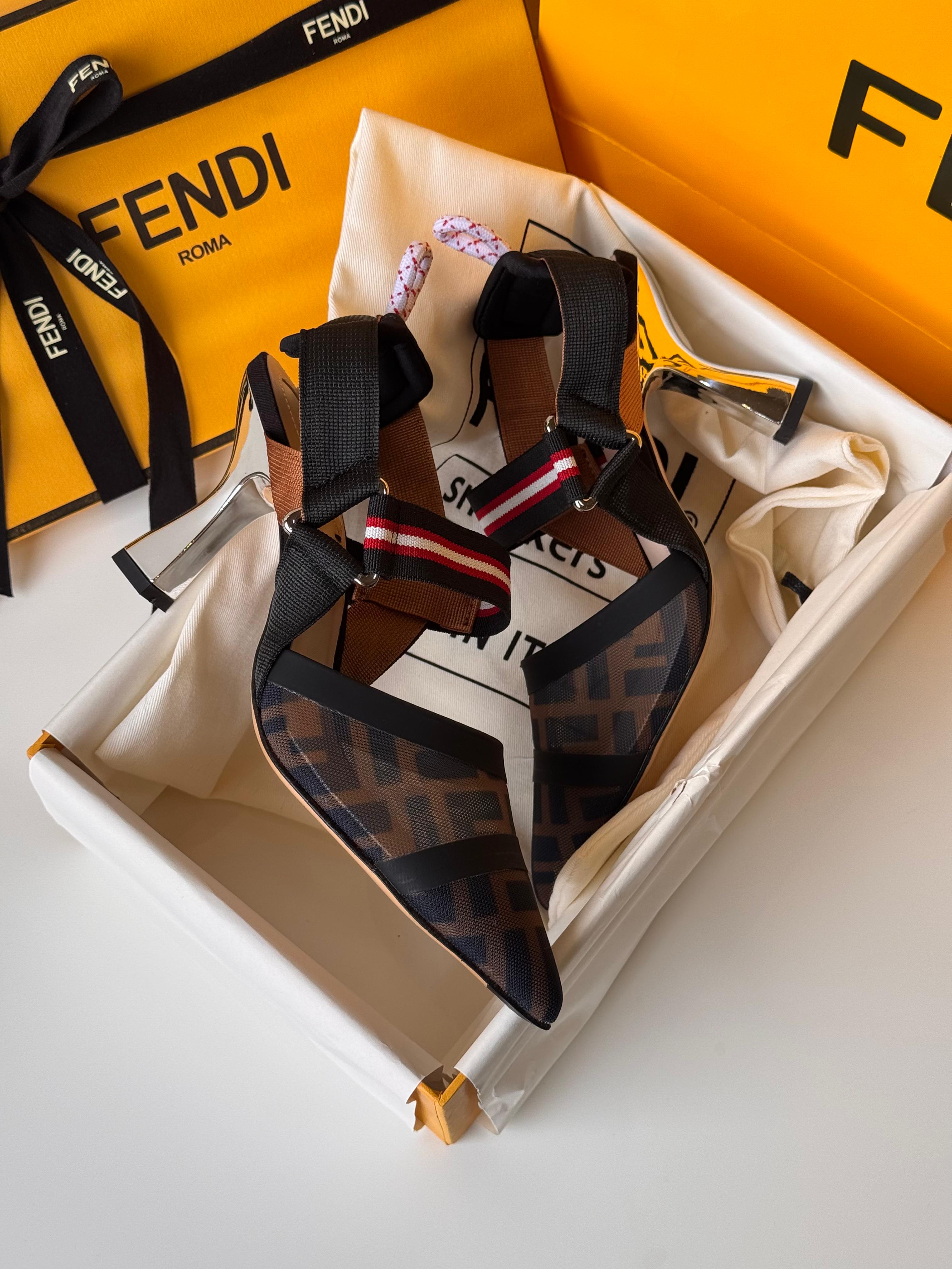 Fendi Colibri