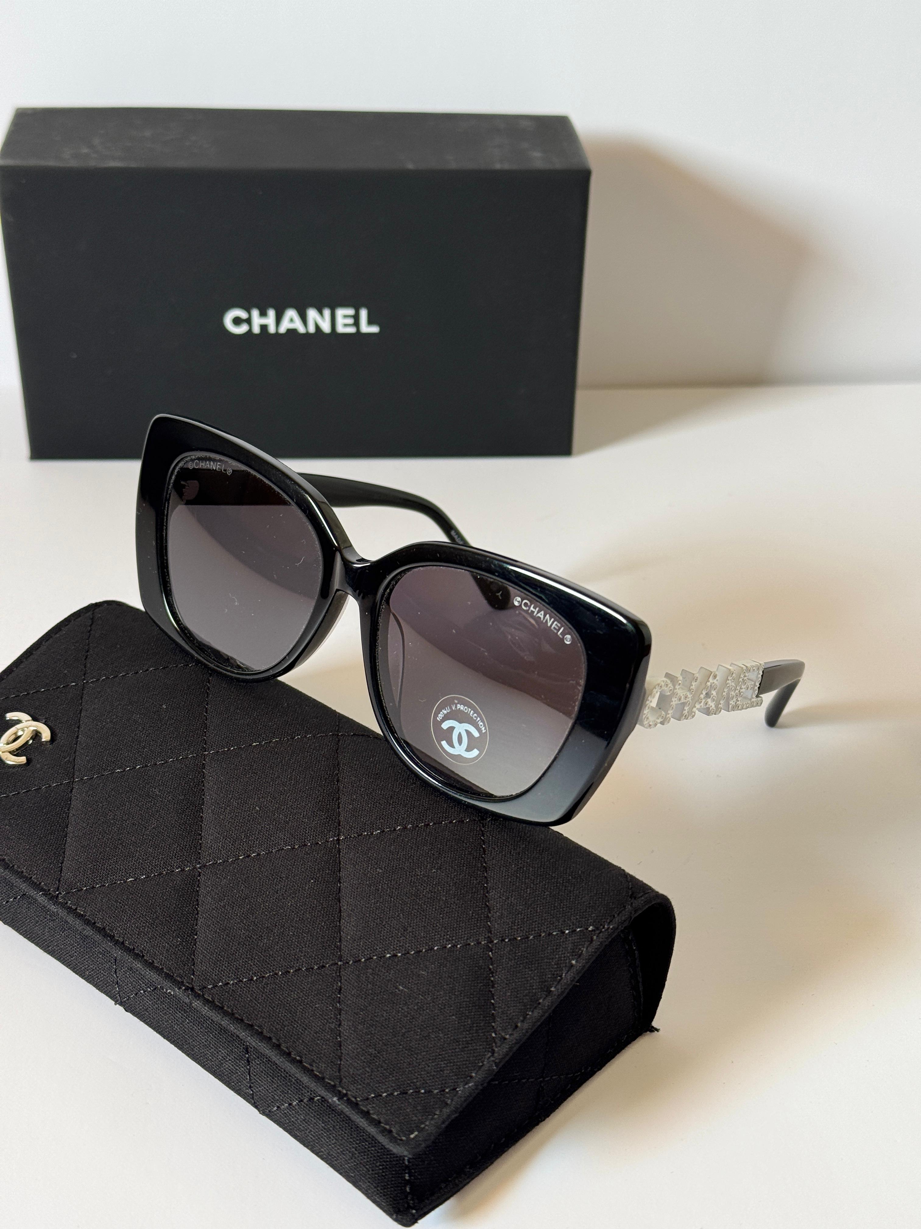 CHANEL Sunglasses