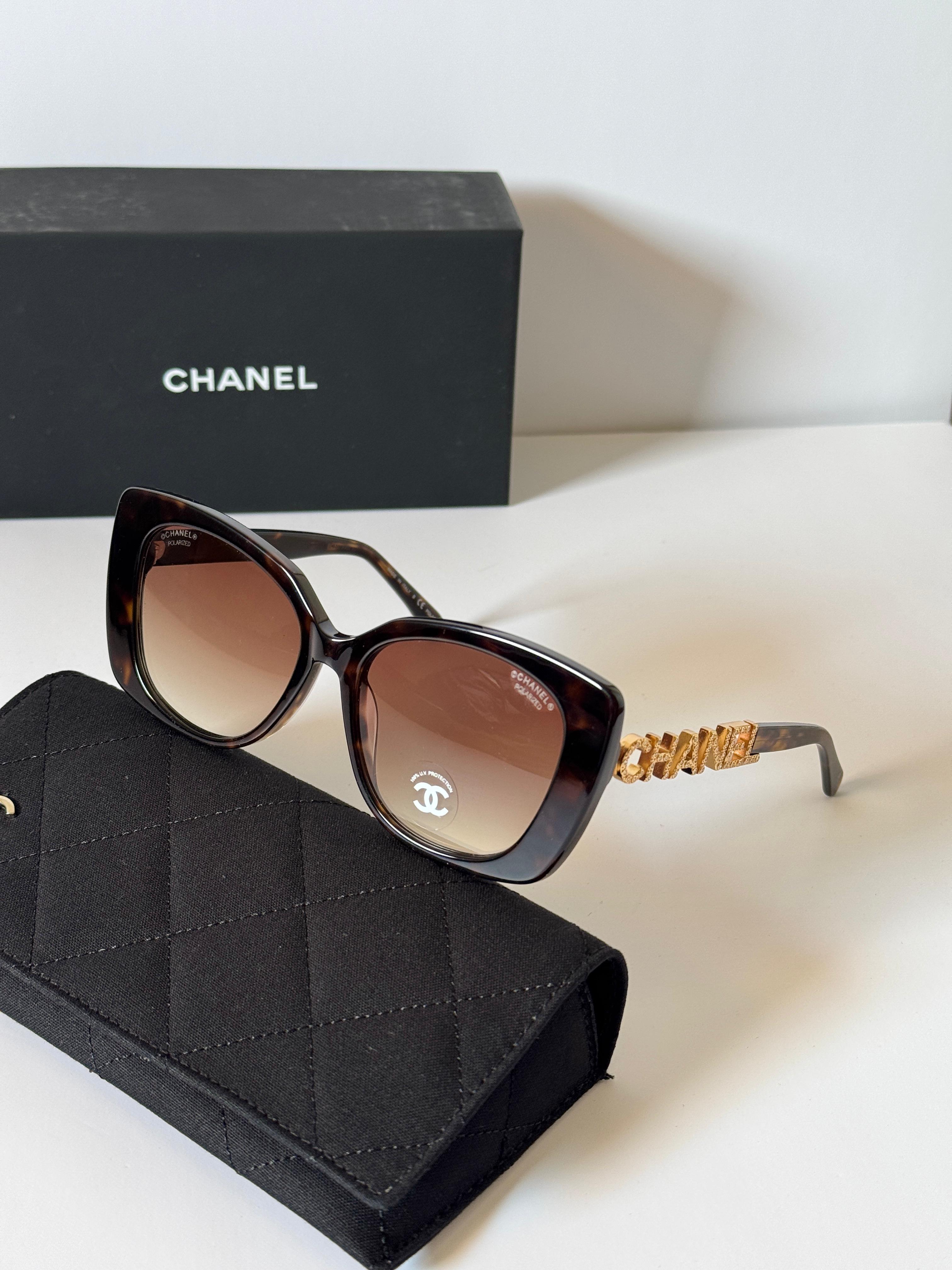 CHANEL Sunglasses