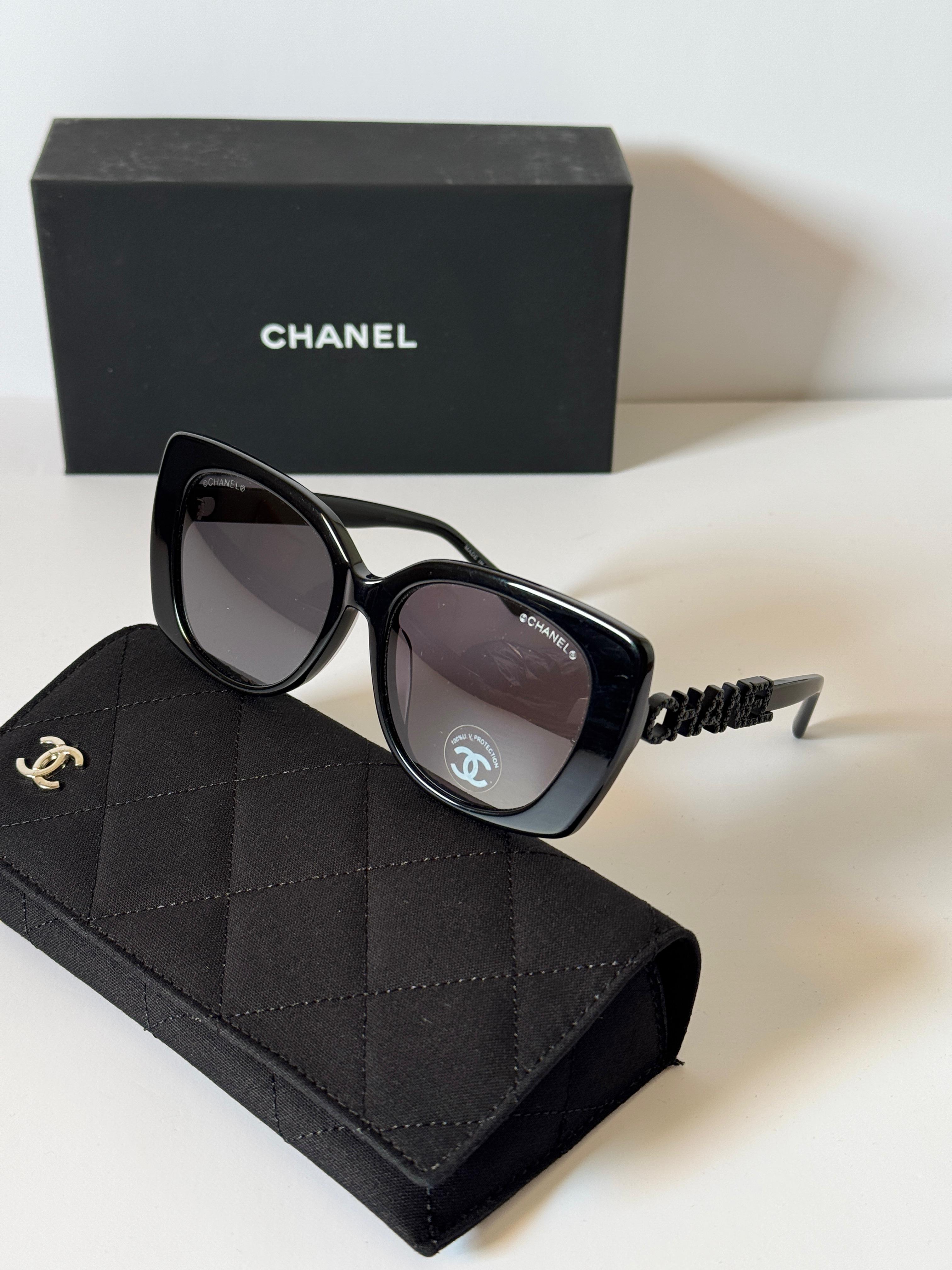 CHANEL Sunglasses