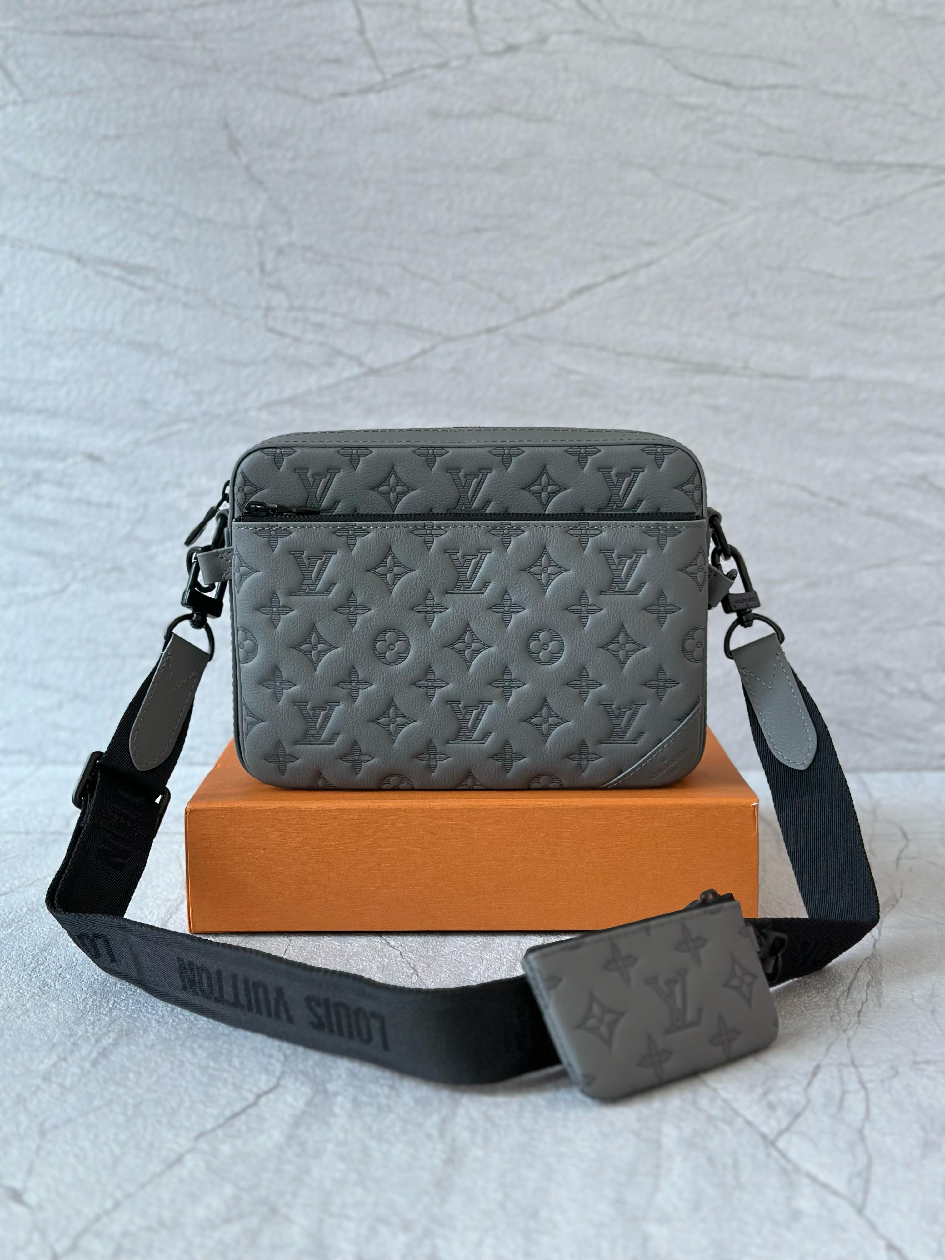 Louis Vuitton Trio Messenger