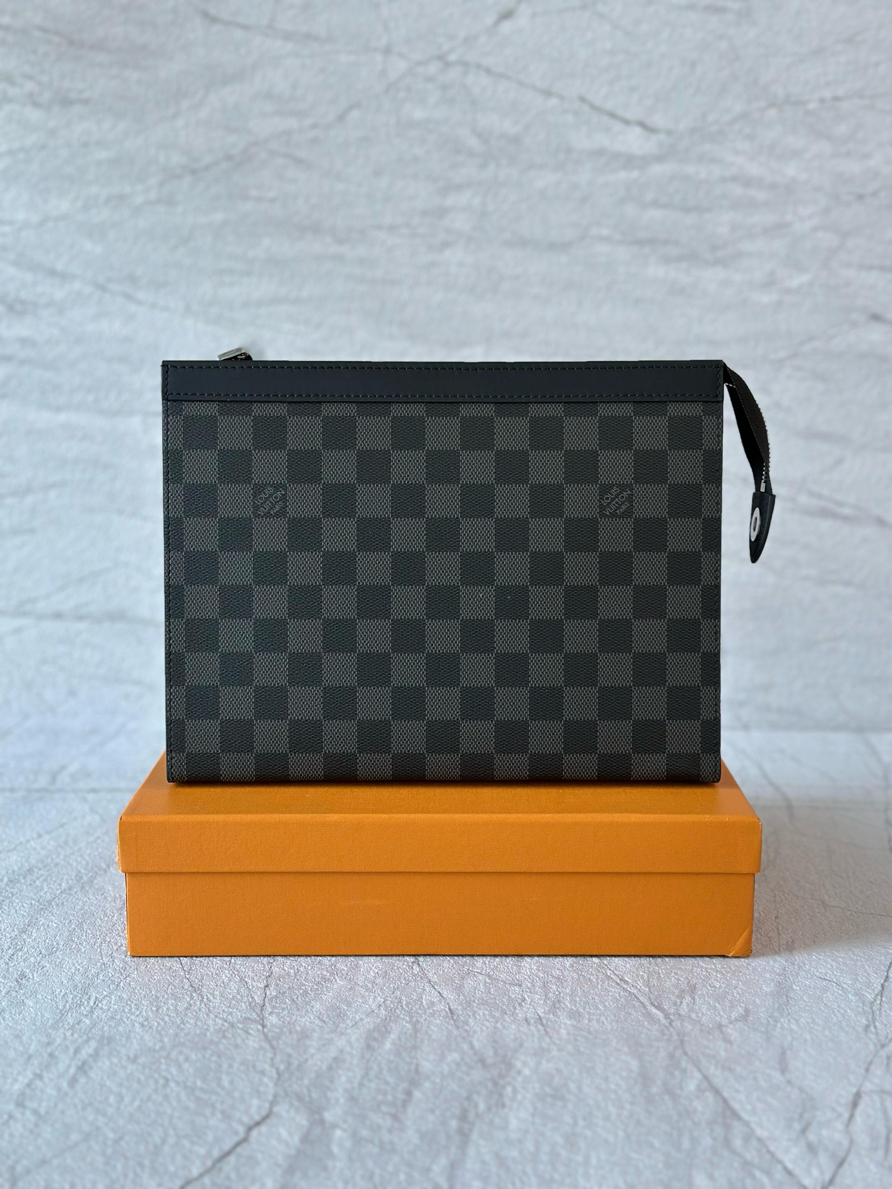 Louis Vuitton Pochette