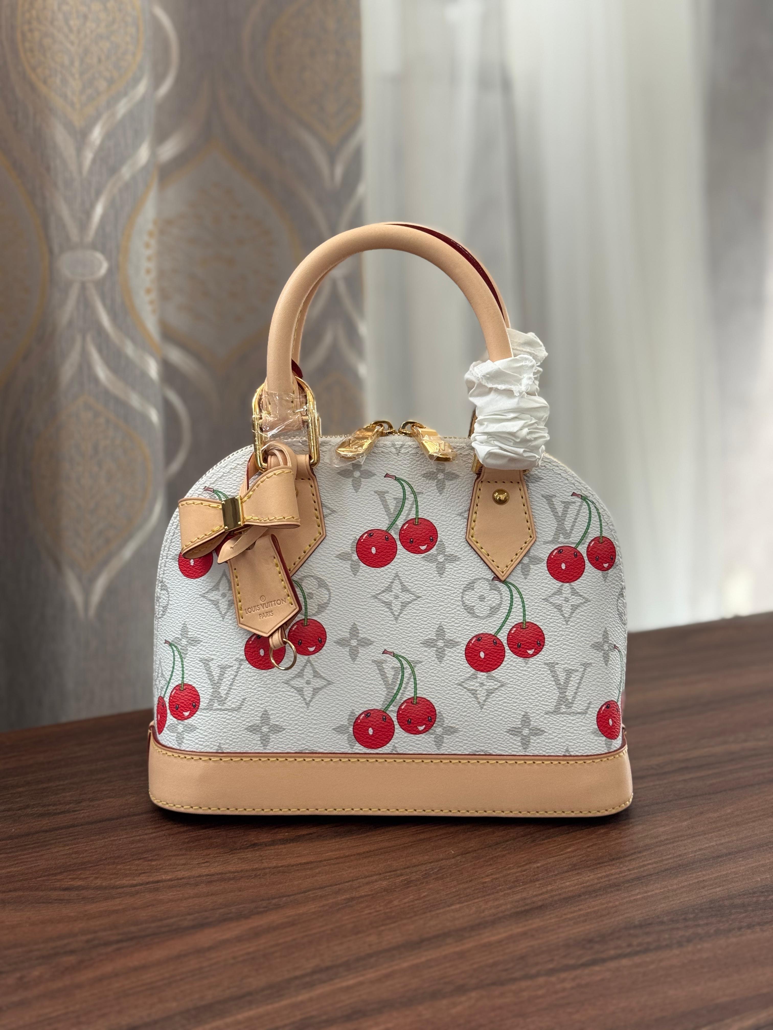 Louis Vuitton Speedy