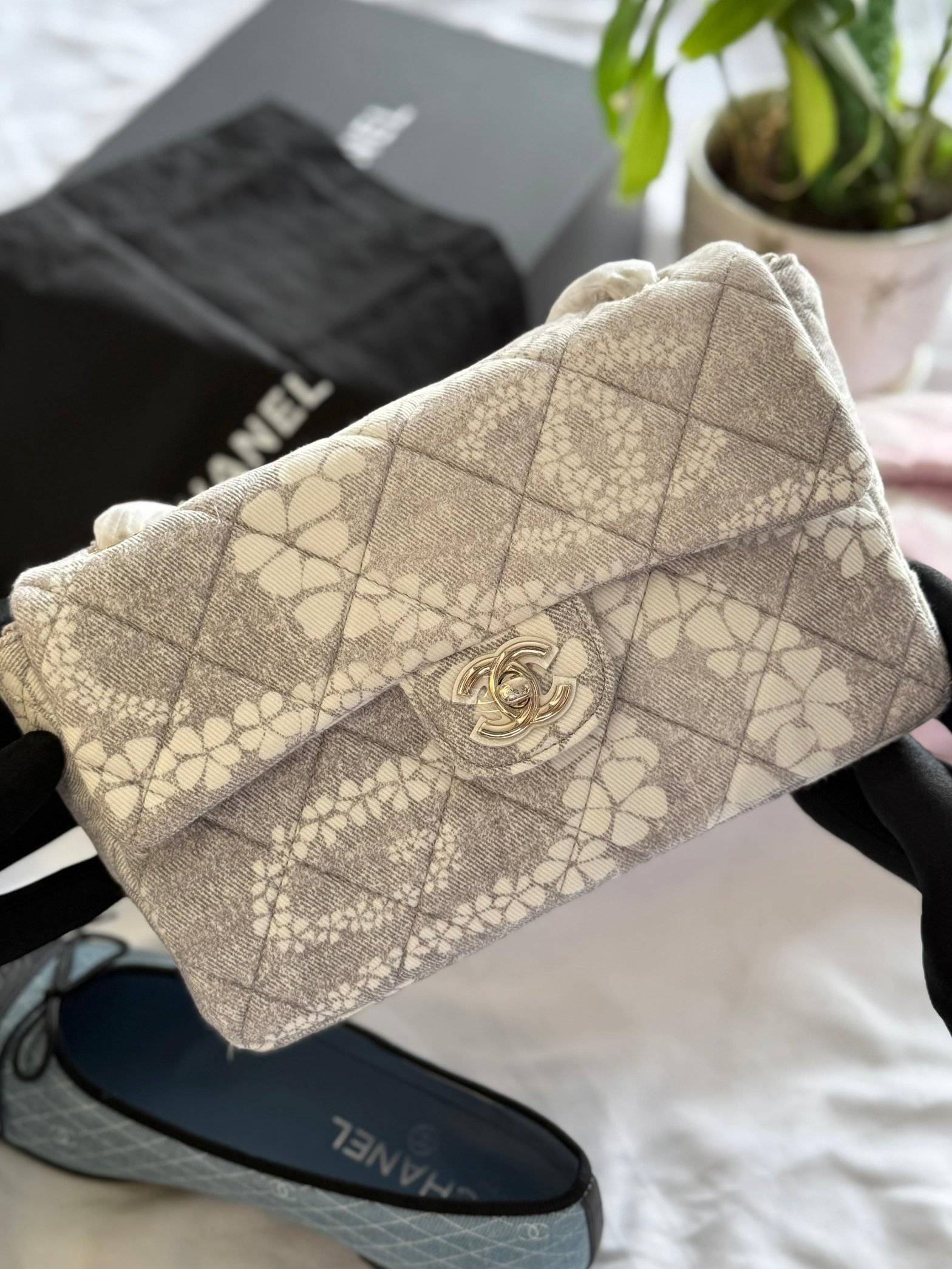 Chanel maxi  flap bag