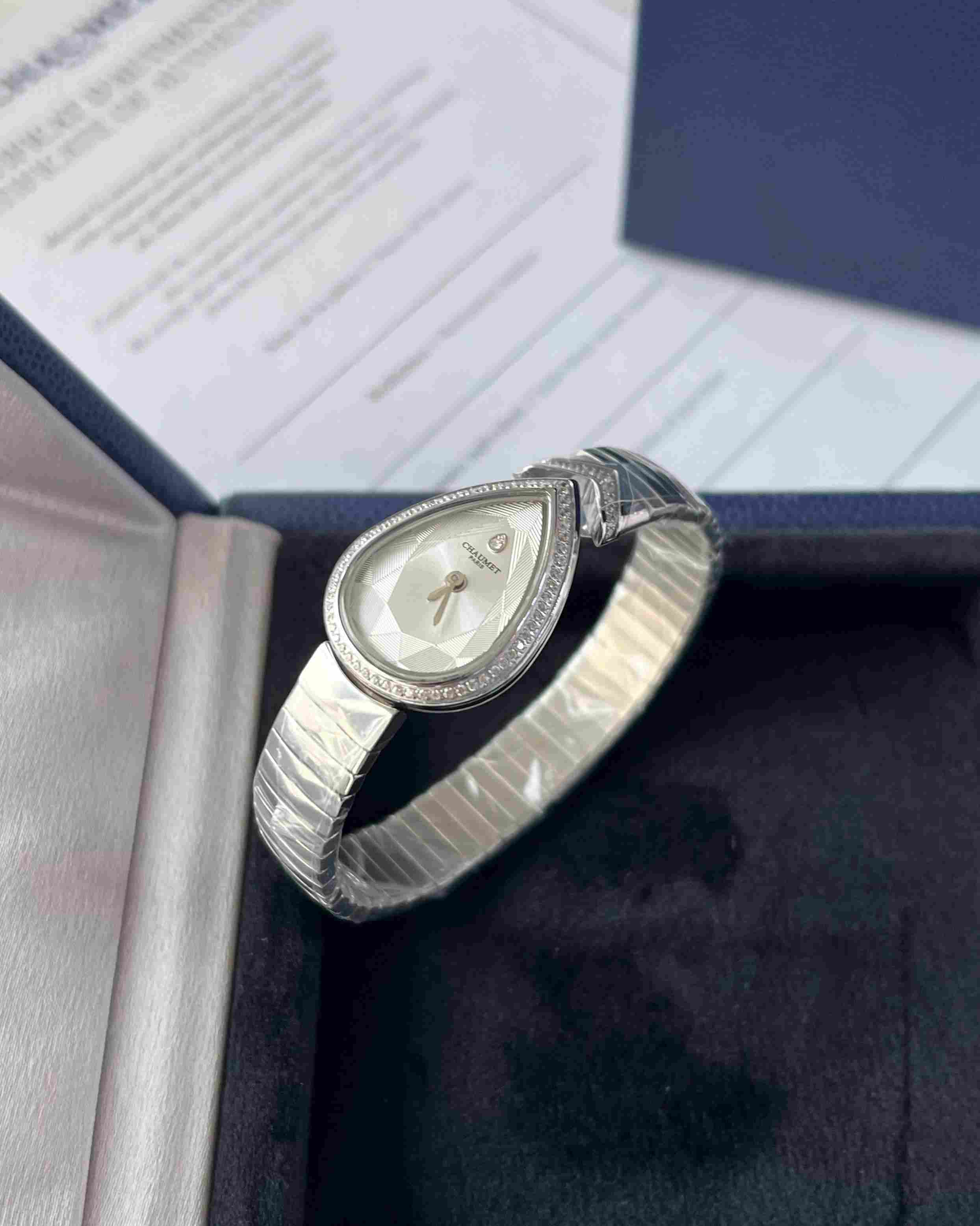 Chaumet Joséphine Aigrette Bracelet Watch – Black & White Steel Collection