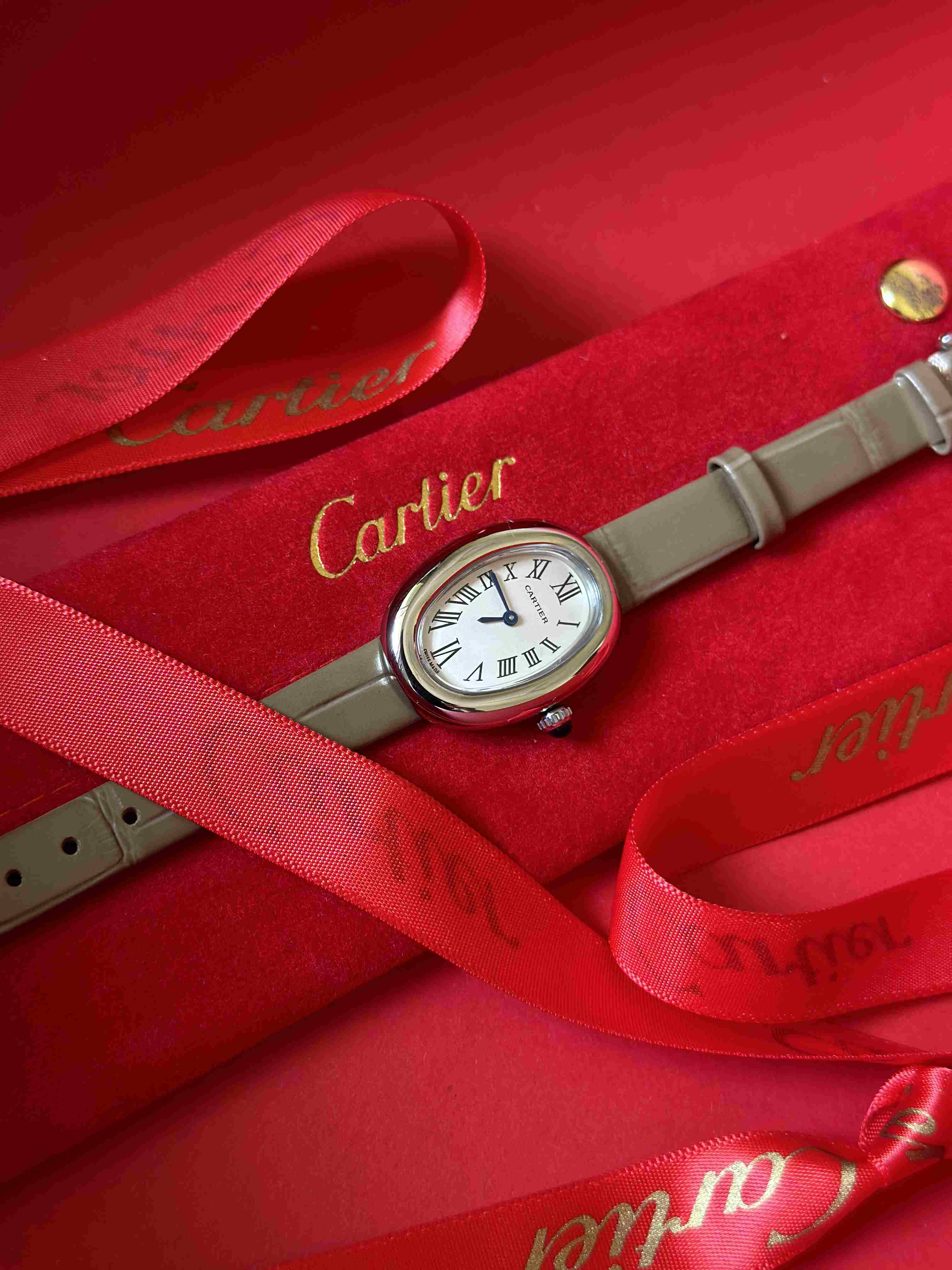 Cartier Baignoire Ladies Watch – Classic Leather Strap Collection