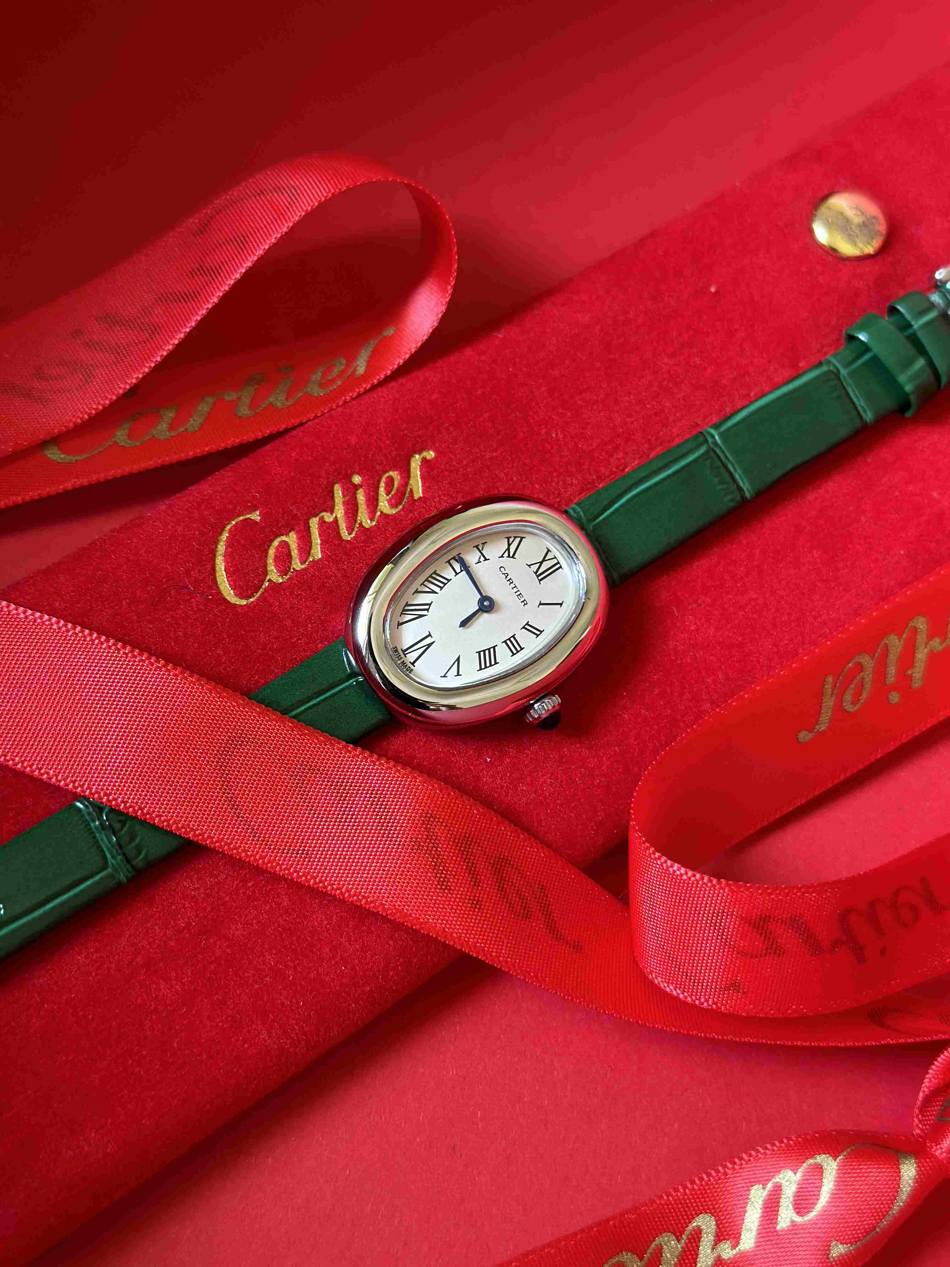 Cartier Baignoire Ladies Watch – Classic Leather Strap Collection