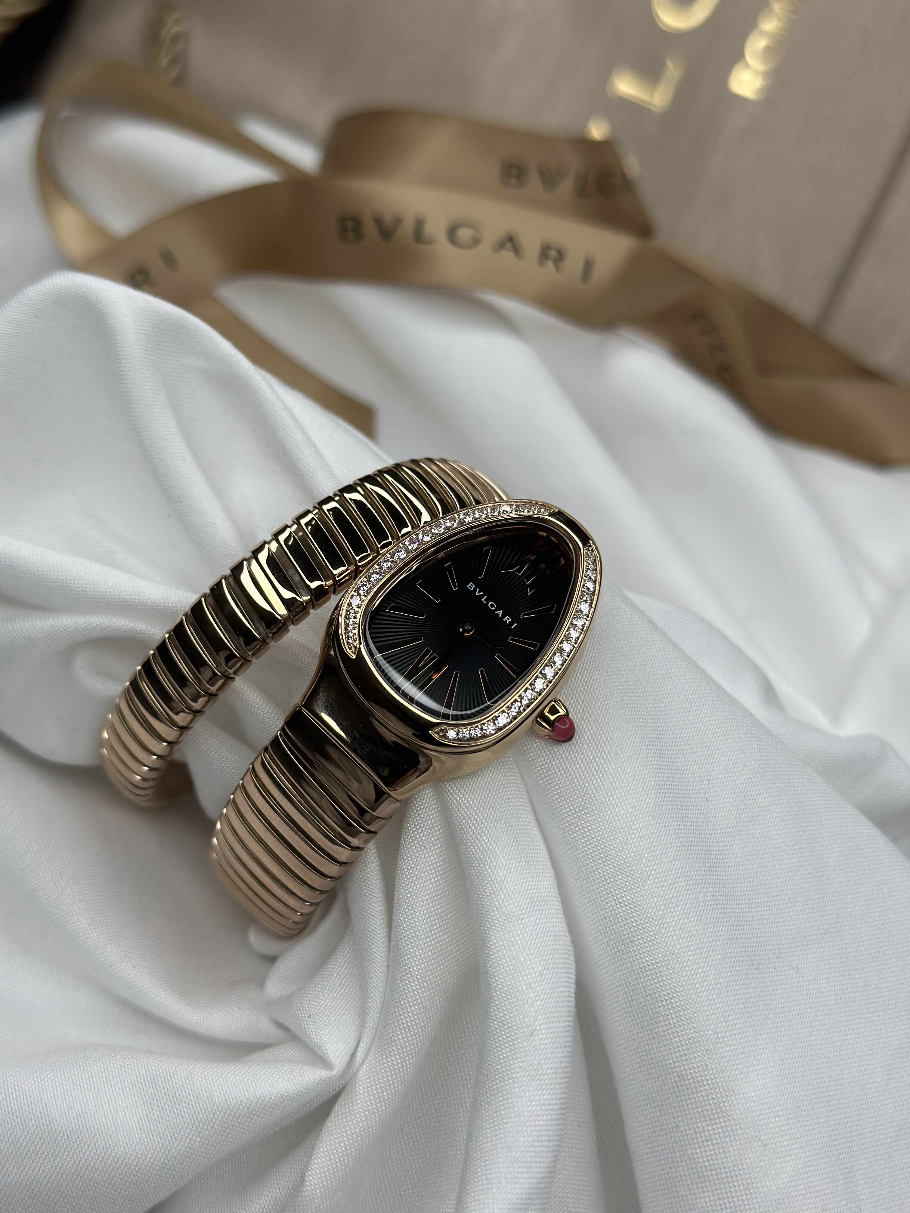 Bvlgari Serpenti Tubogas Black Dial Ladies Watch Collection