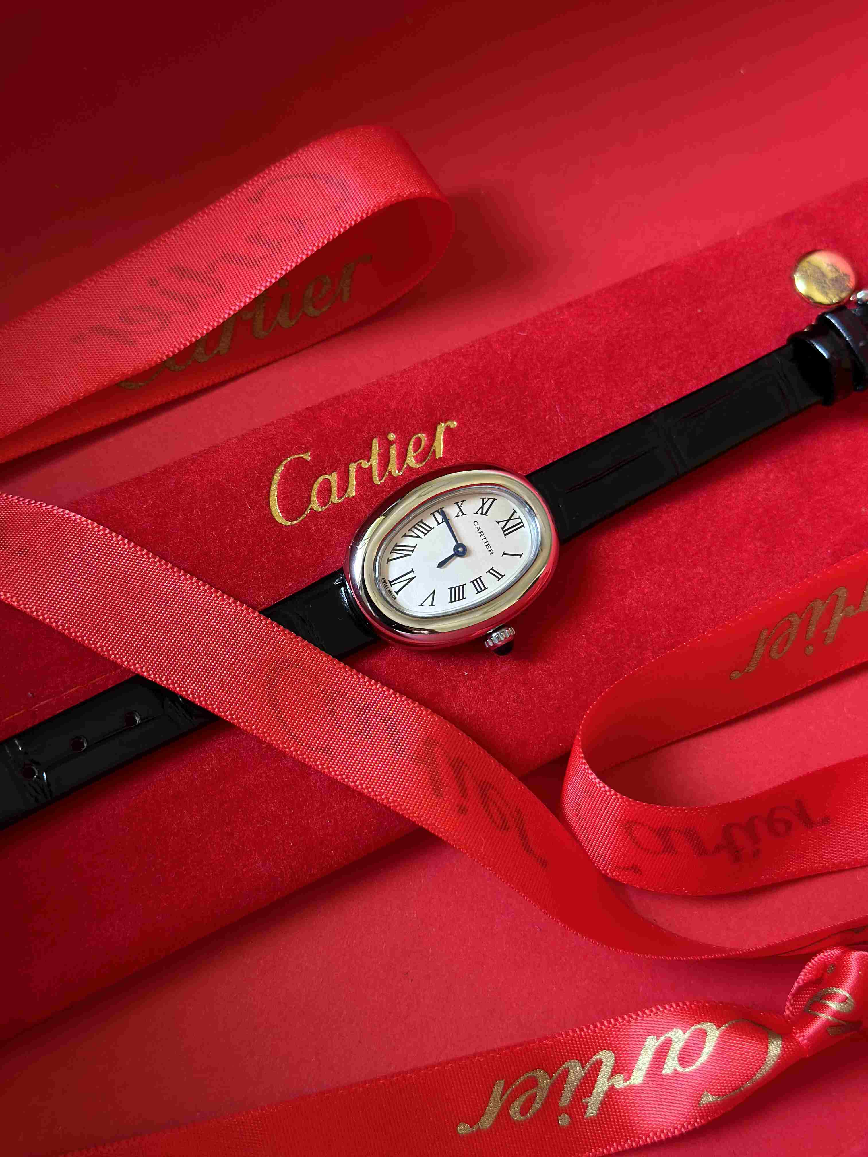 Cartier Baignoire Ladies Watch – Classic Leather Strap Collection