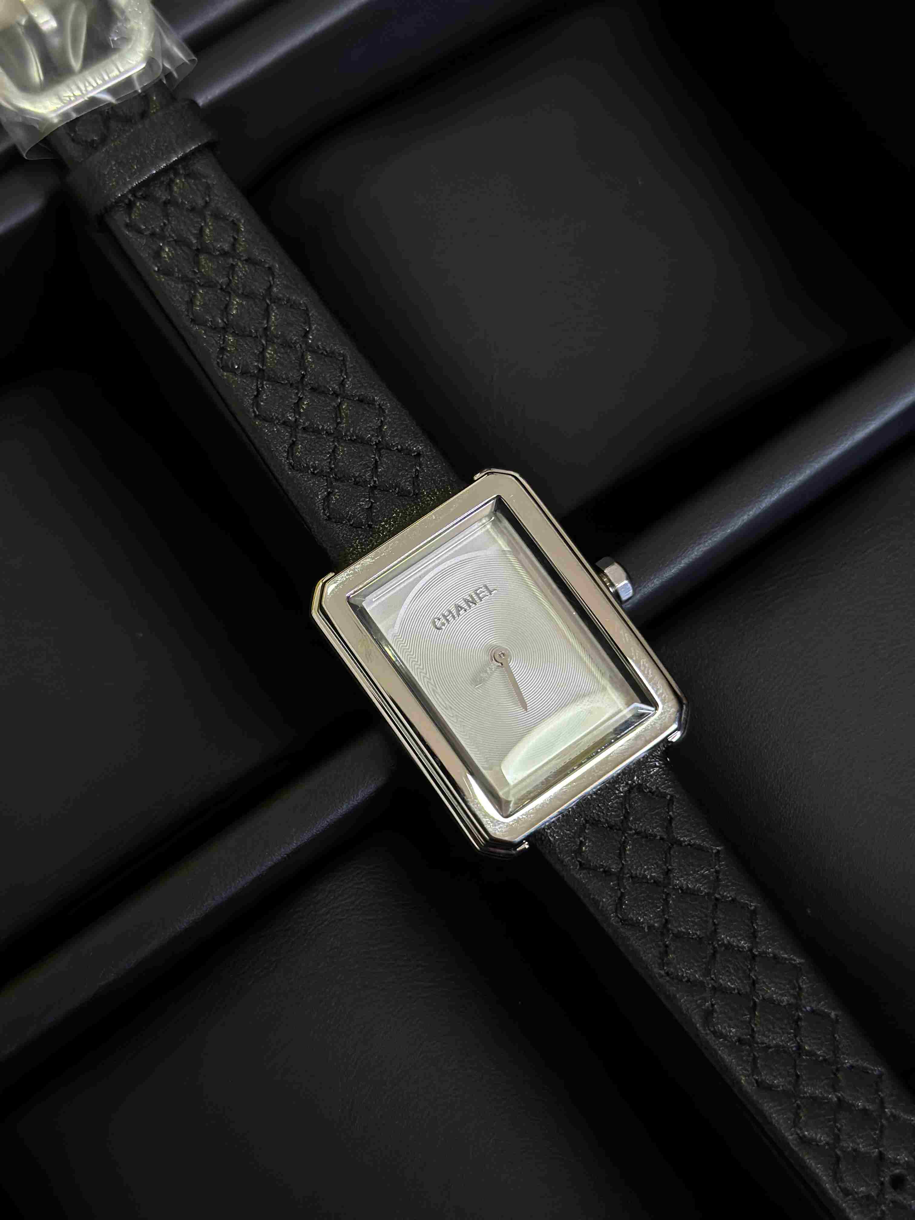 Chanel Boy·Friend Black Strap Ladies Watch – Diamond & Classic Editions