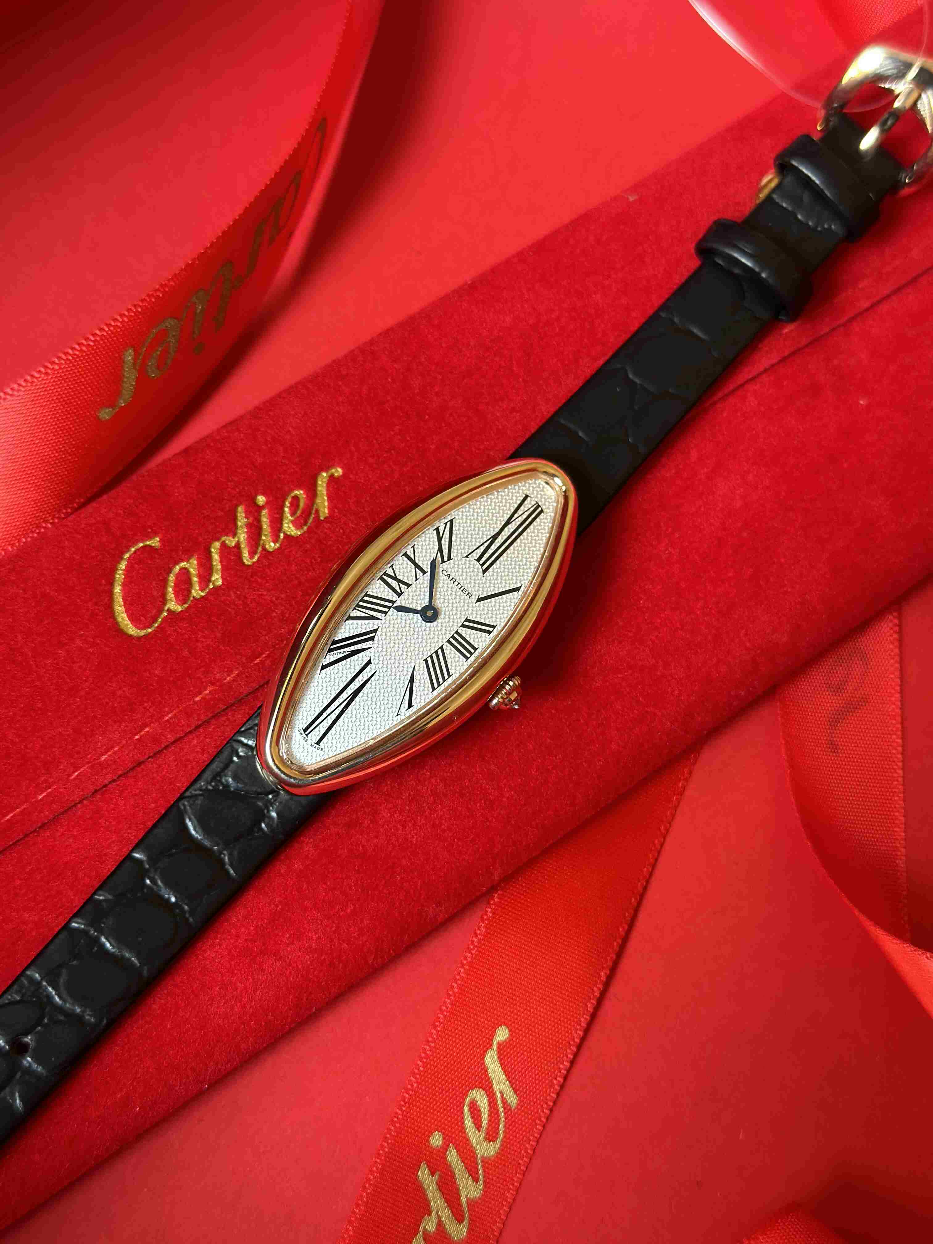 Cartier Baignoire Ladies Watch Collection – Leather Strap (Classic & Diamond Bezel)