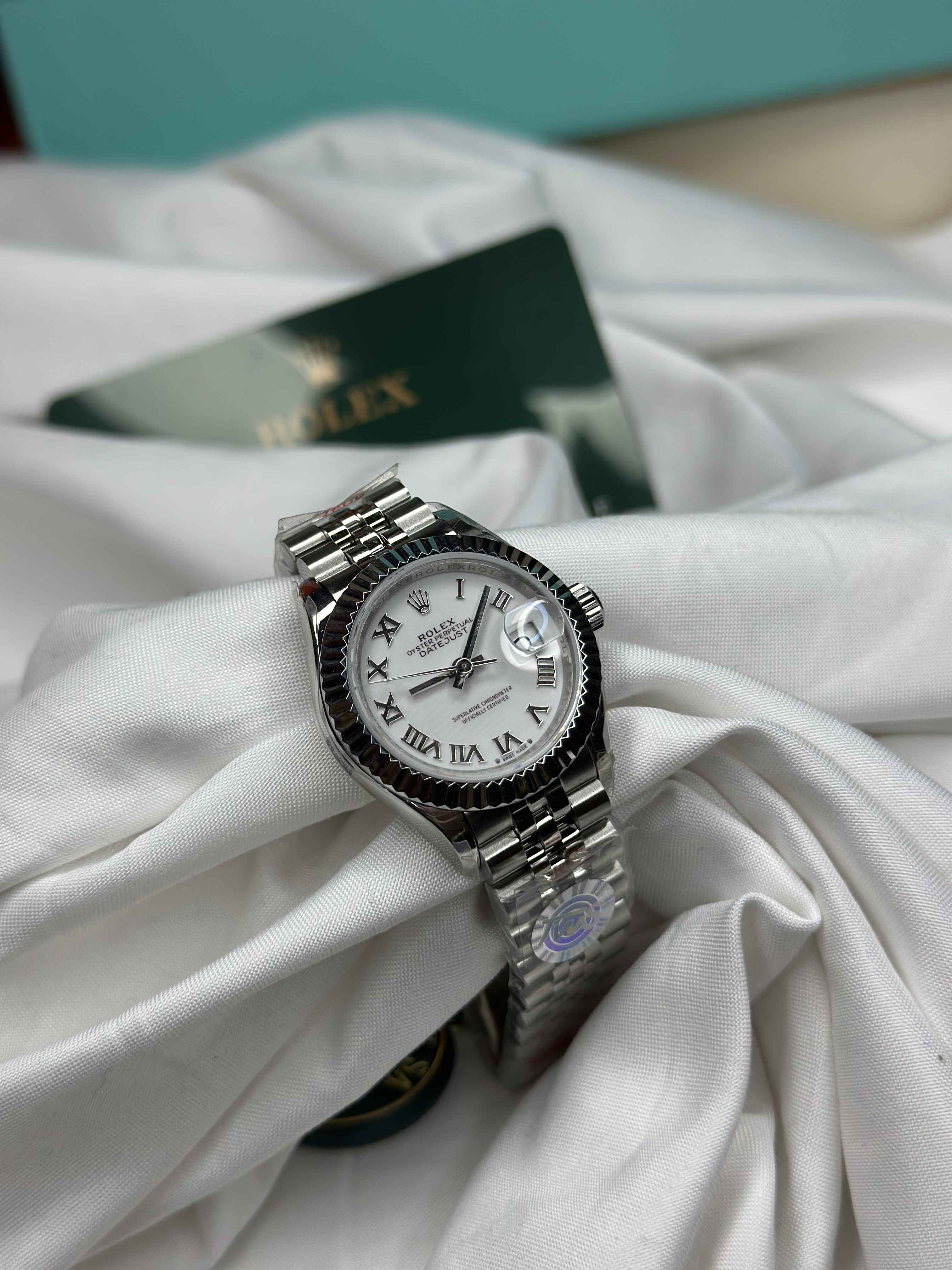 Rolex Lady Datejust 28mm – Silver Steel Edition (Luxury Automatic Watch for Women)