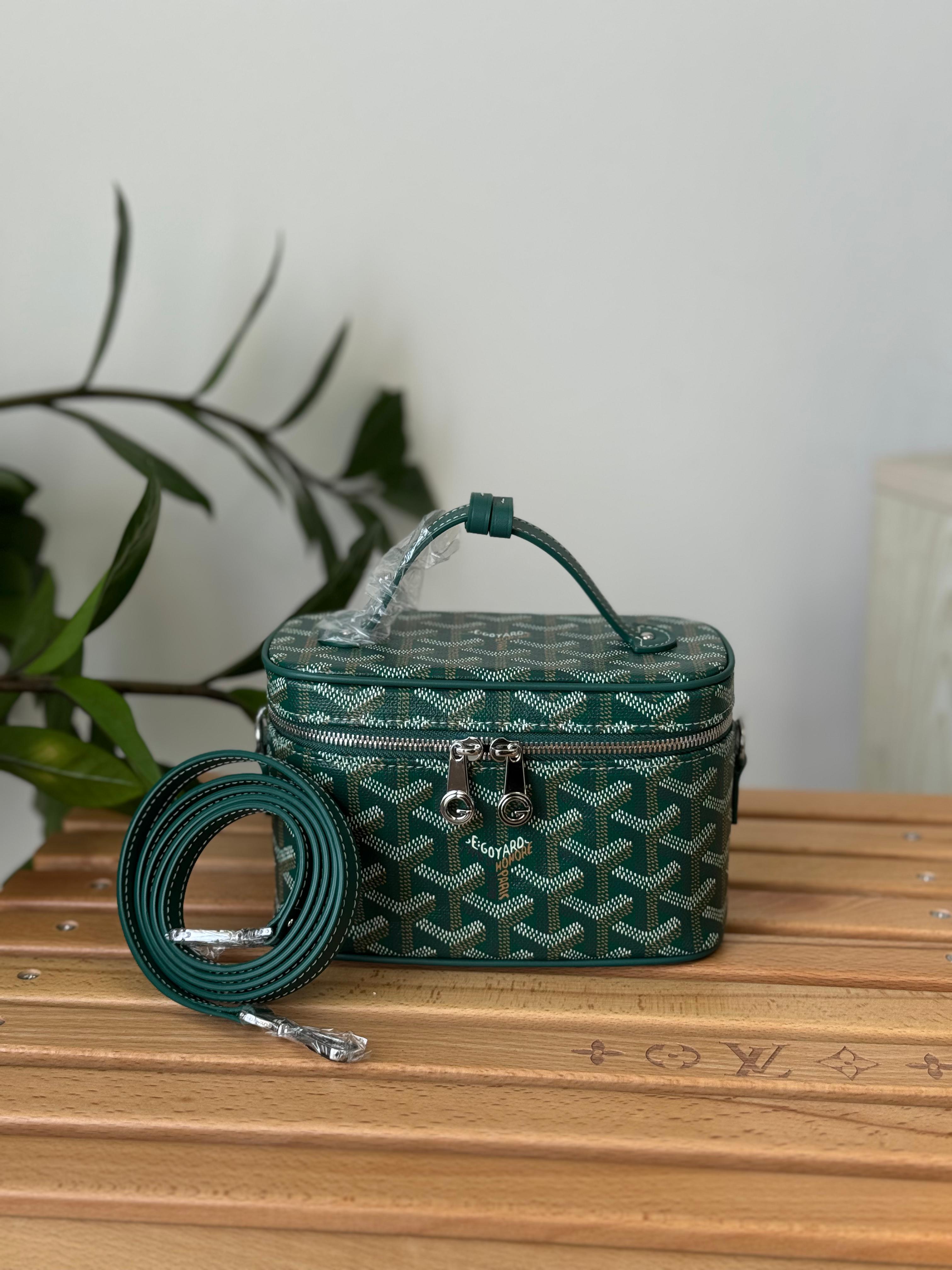 Goyard Muse Mini Vanity Case – Trending Luxury Crossbody