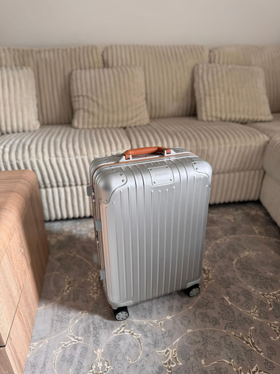 Rimowa Cabin Twist – Aluminium Premium Luggage (4 Colors)