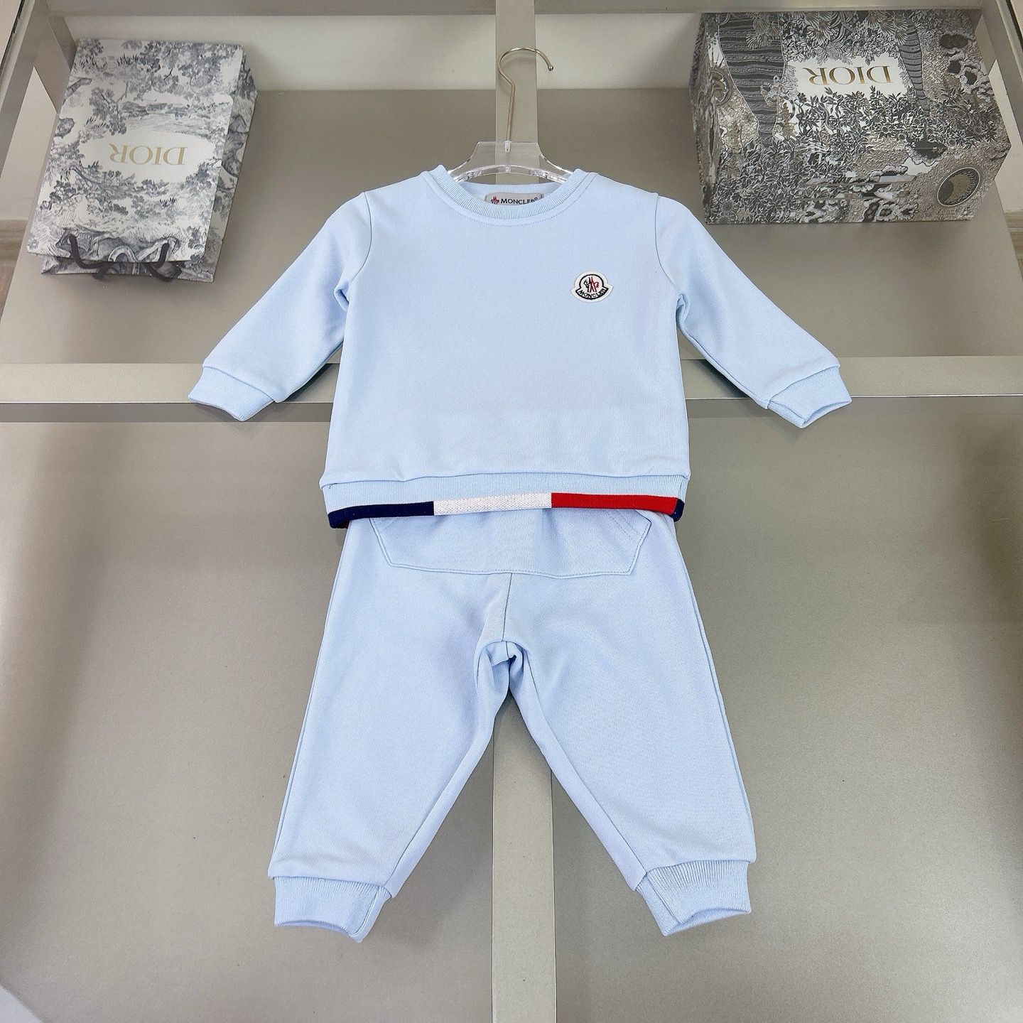 Moncler Kids Premium Sweatset – Luxury Boys’ Two-Piece Outfit