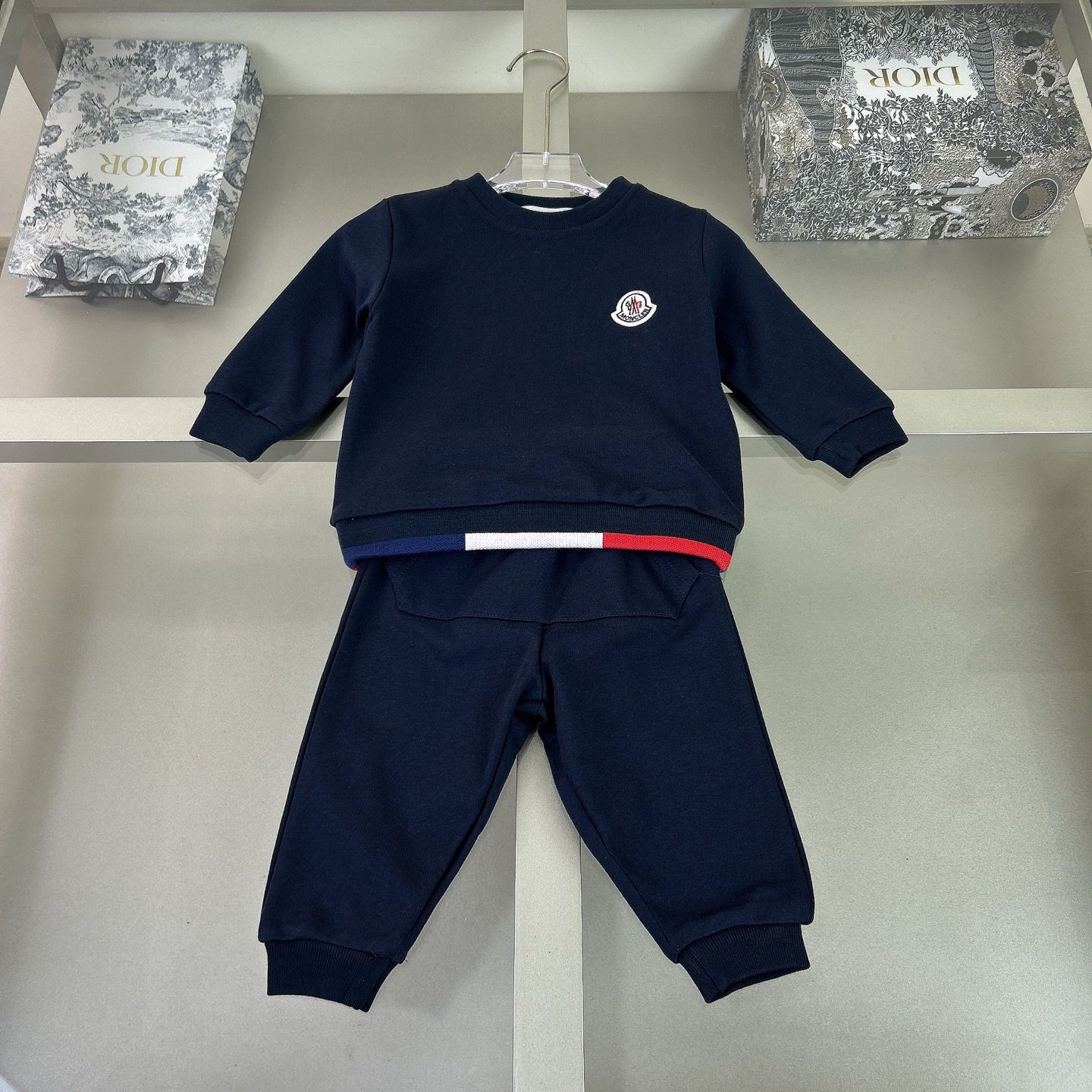 Moncler Kids Premium Sweatset – Luxury Boys’ Two-Piece Outfit