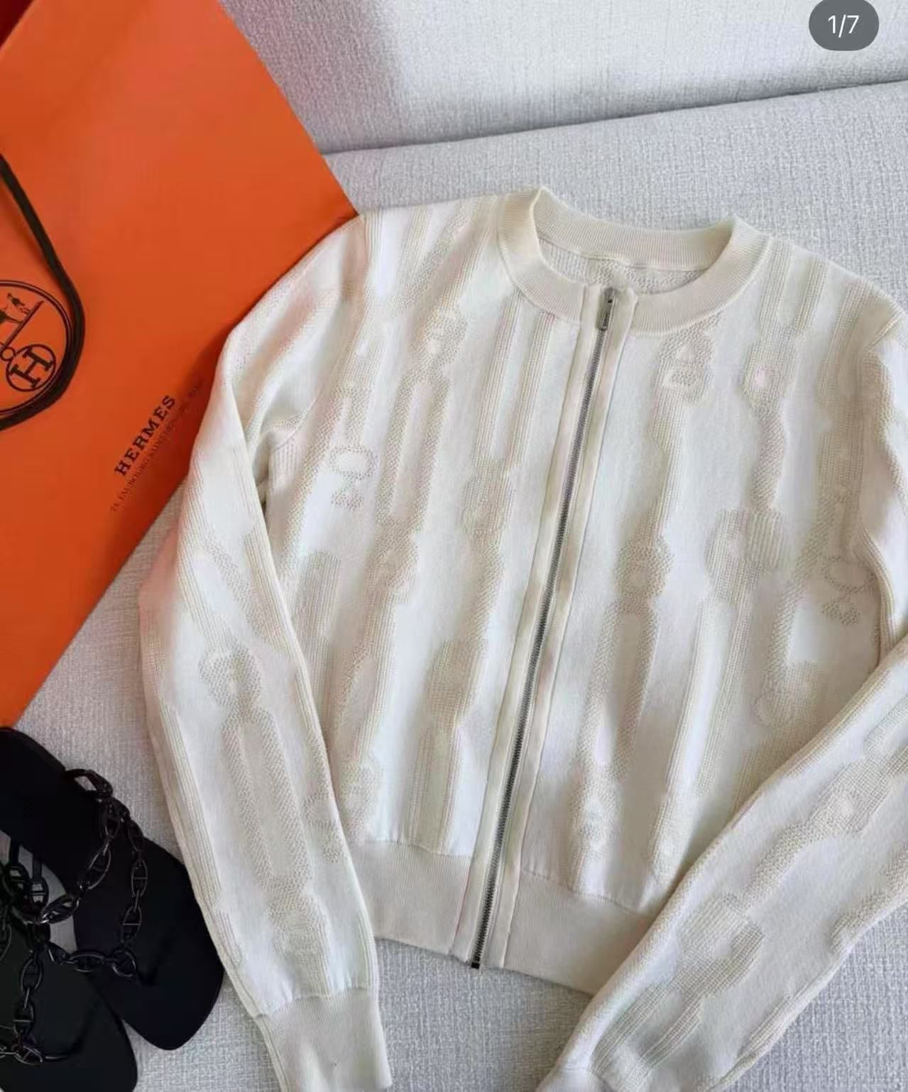 Hermès Knit Zip Cardigan – Signature Jacquard Design