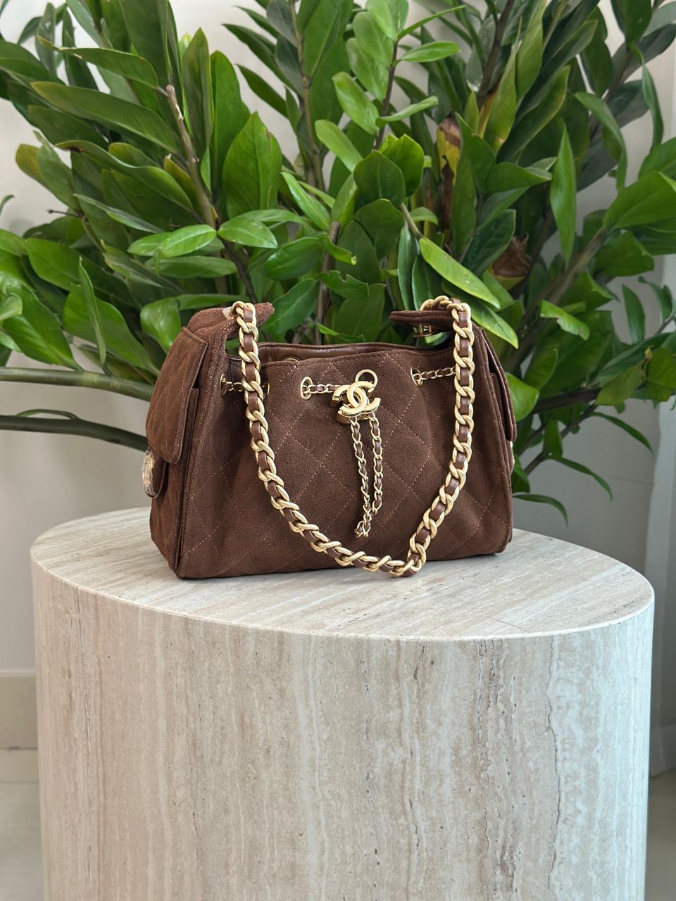 Chanel 22 Mini Hobo Bag – Luxury Quilted Leather – Dubai Collection