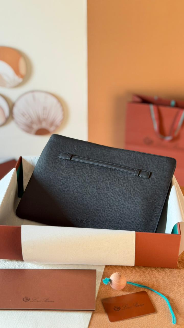 Loro Piana Extra Pouch A4 – Men’s Calfskin Luxury Hand Pouch