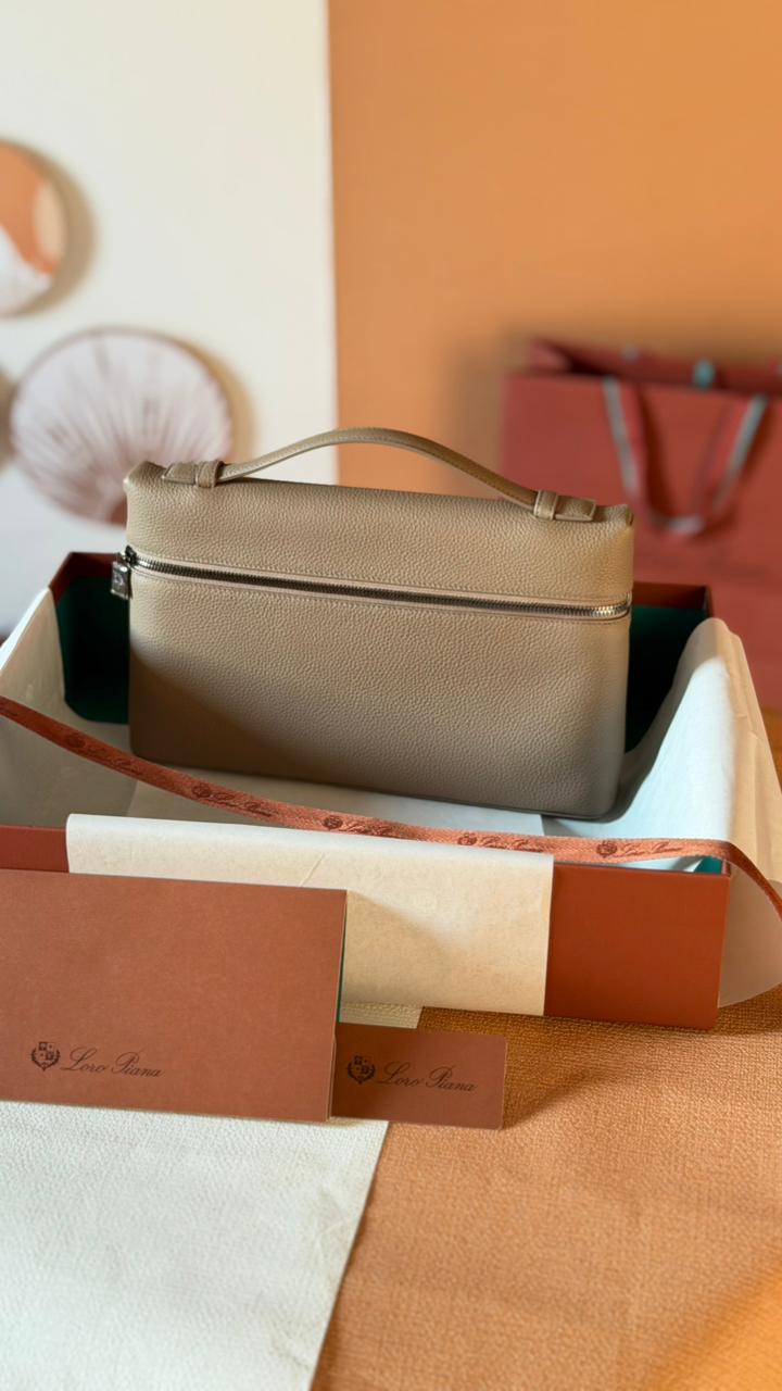 Loro Piana Extra Pouch L29 – Men’s Grained Calfskin Luxury Bag