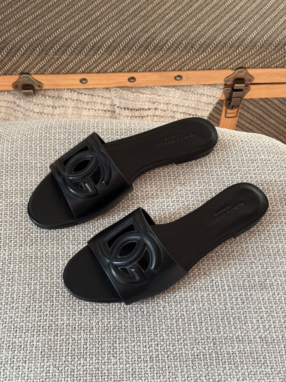 D&G Flat Slides – Women’s Casual Luxury Sandals