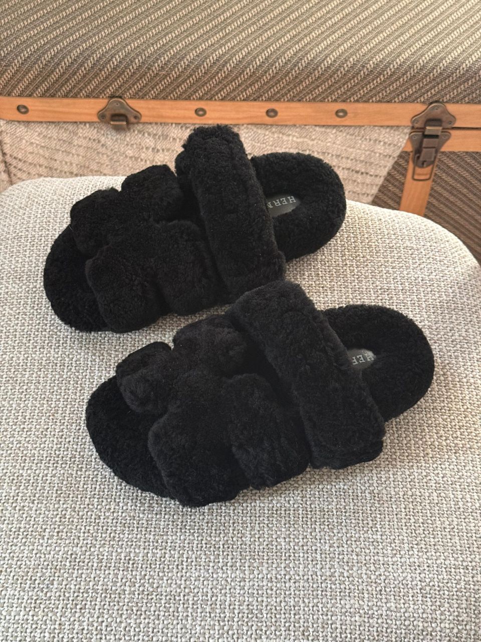 Hermes Chypre Shearling Sandals – Women’s Luxury Slides