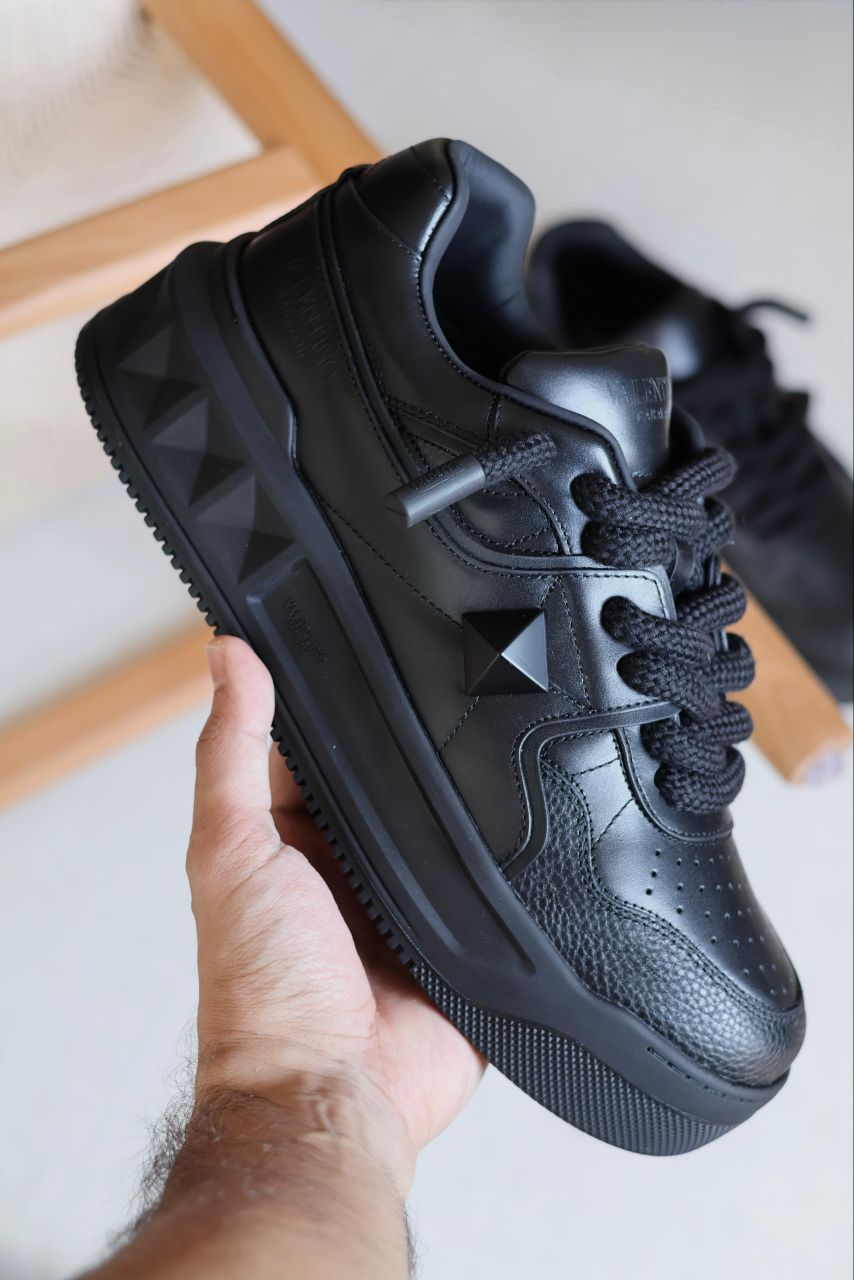 Valentino Garavani One Stud Low-Top Sneaker – Premium Edition