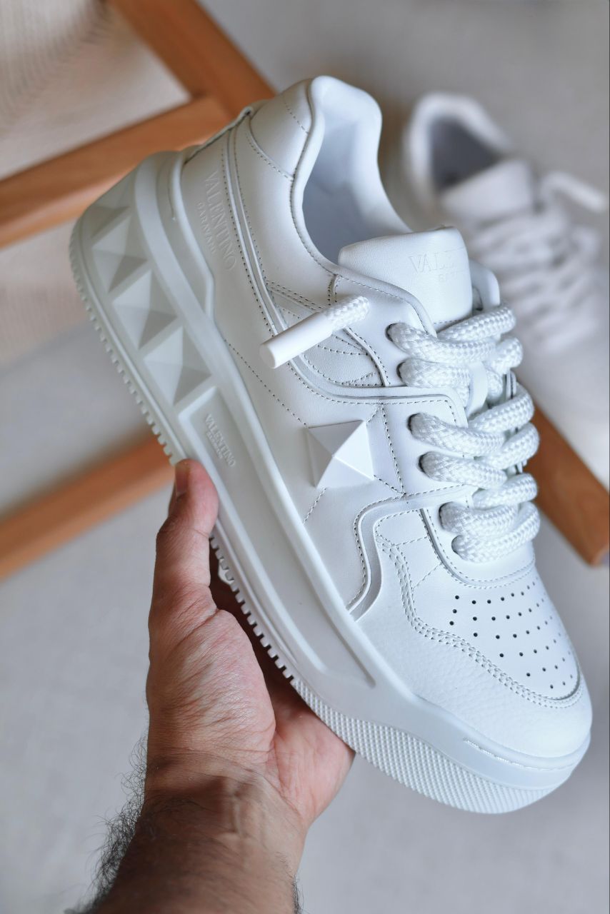 Valentino Garavani One Stud Low-Top Sneaker – Premium Edition