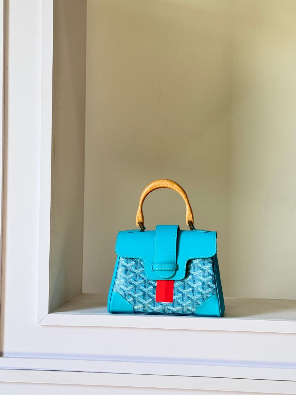 Goyard Saigon Top Handle Bag – Classic & Wood-Trim Editions