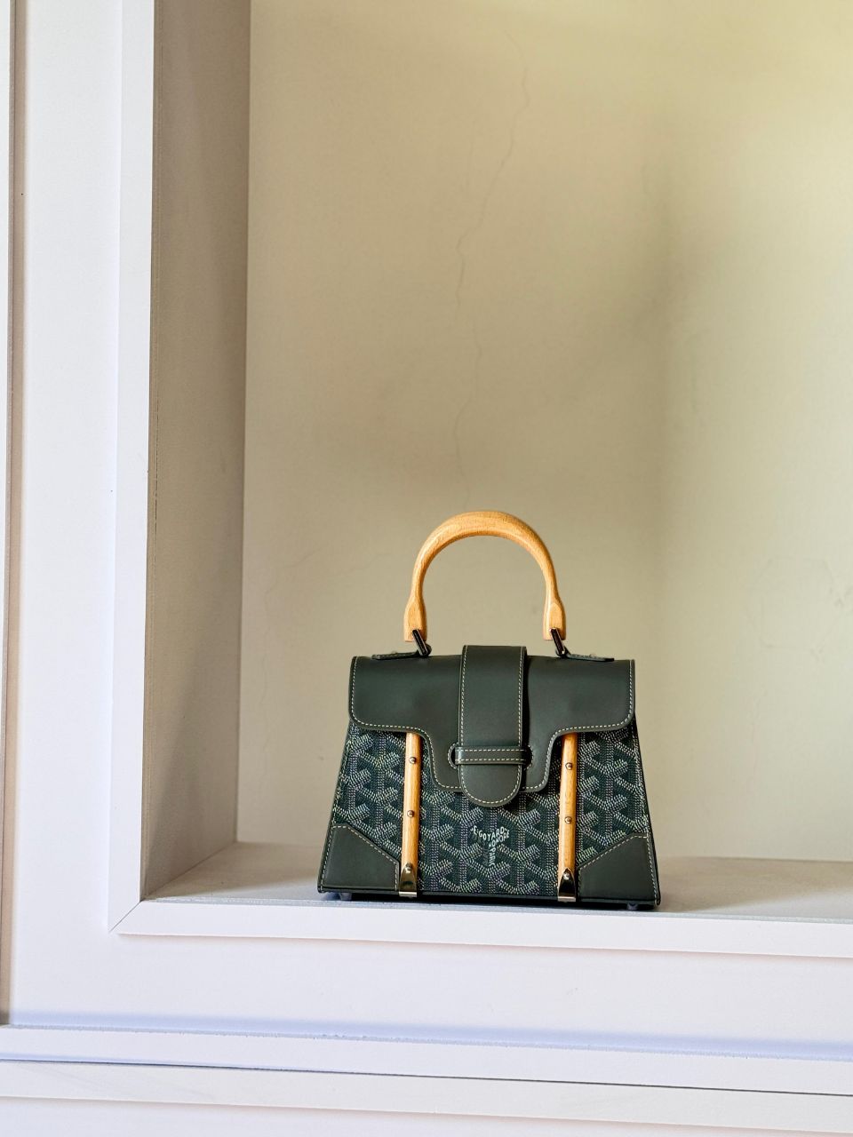 Goyard Saigon Top Handle Bag – Classic & Wood-Trim Editions