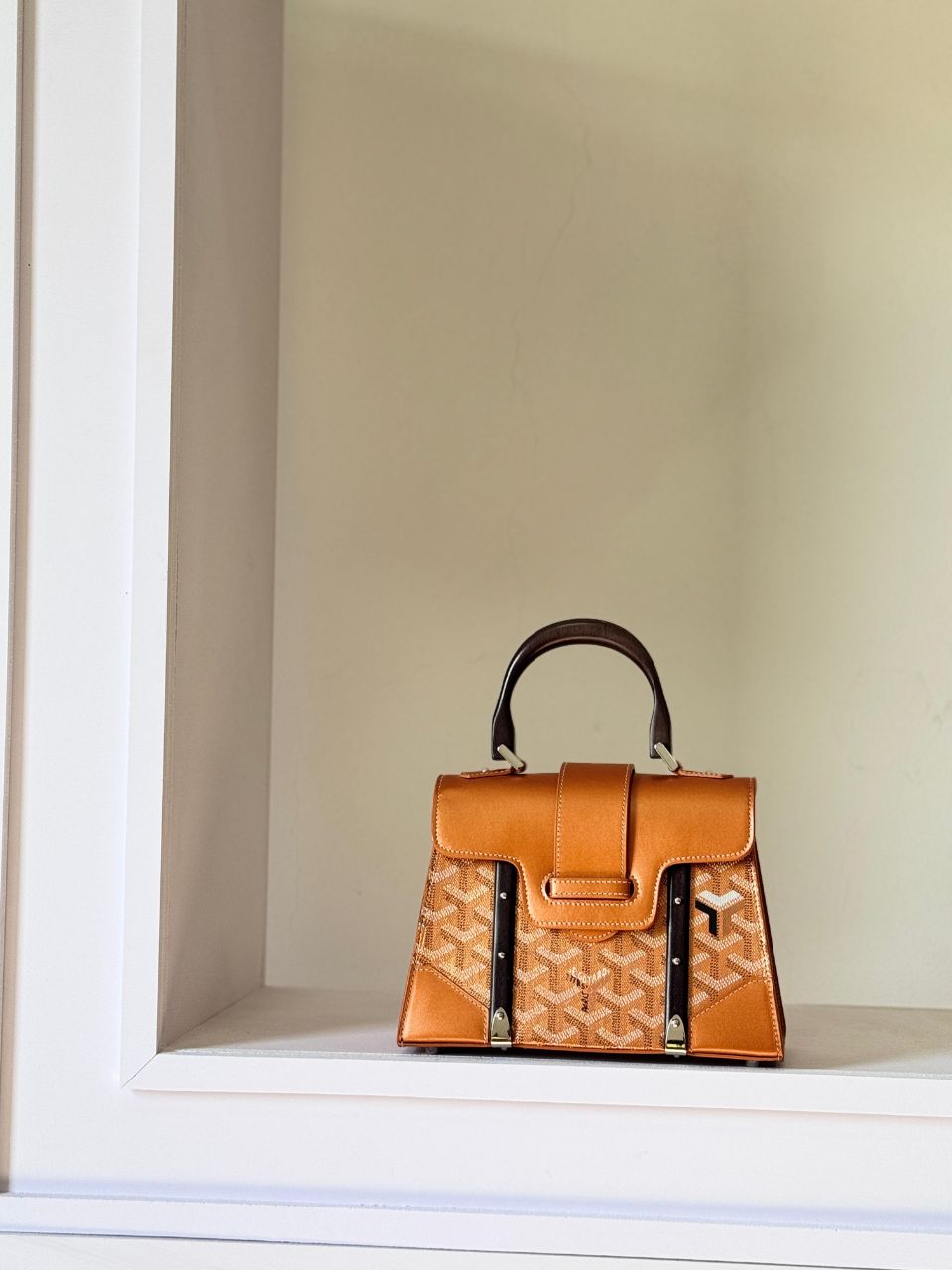 Goyard Saigon Top Handle Bag – Classic & Wood-Trim Editions