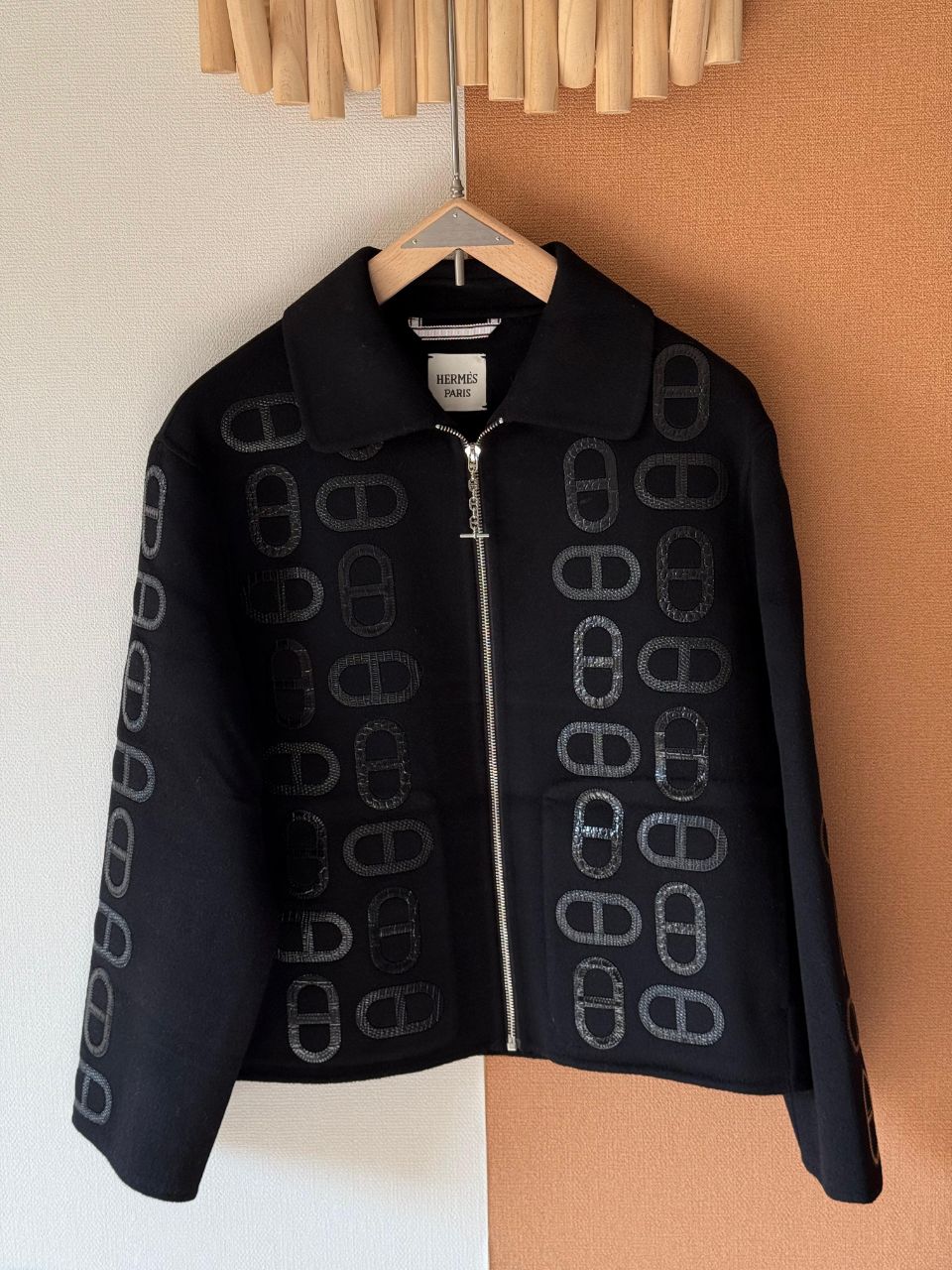 Hermès Chain Motif Zip-Up Wool Jacket – Brown / Black / Ivory