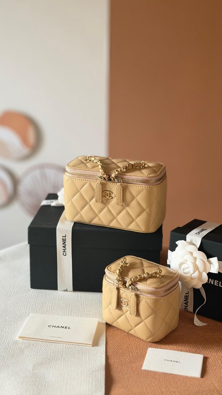 Chanel Quilted Makeup Bag Set – Timeless Vanity Design