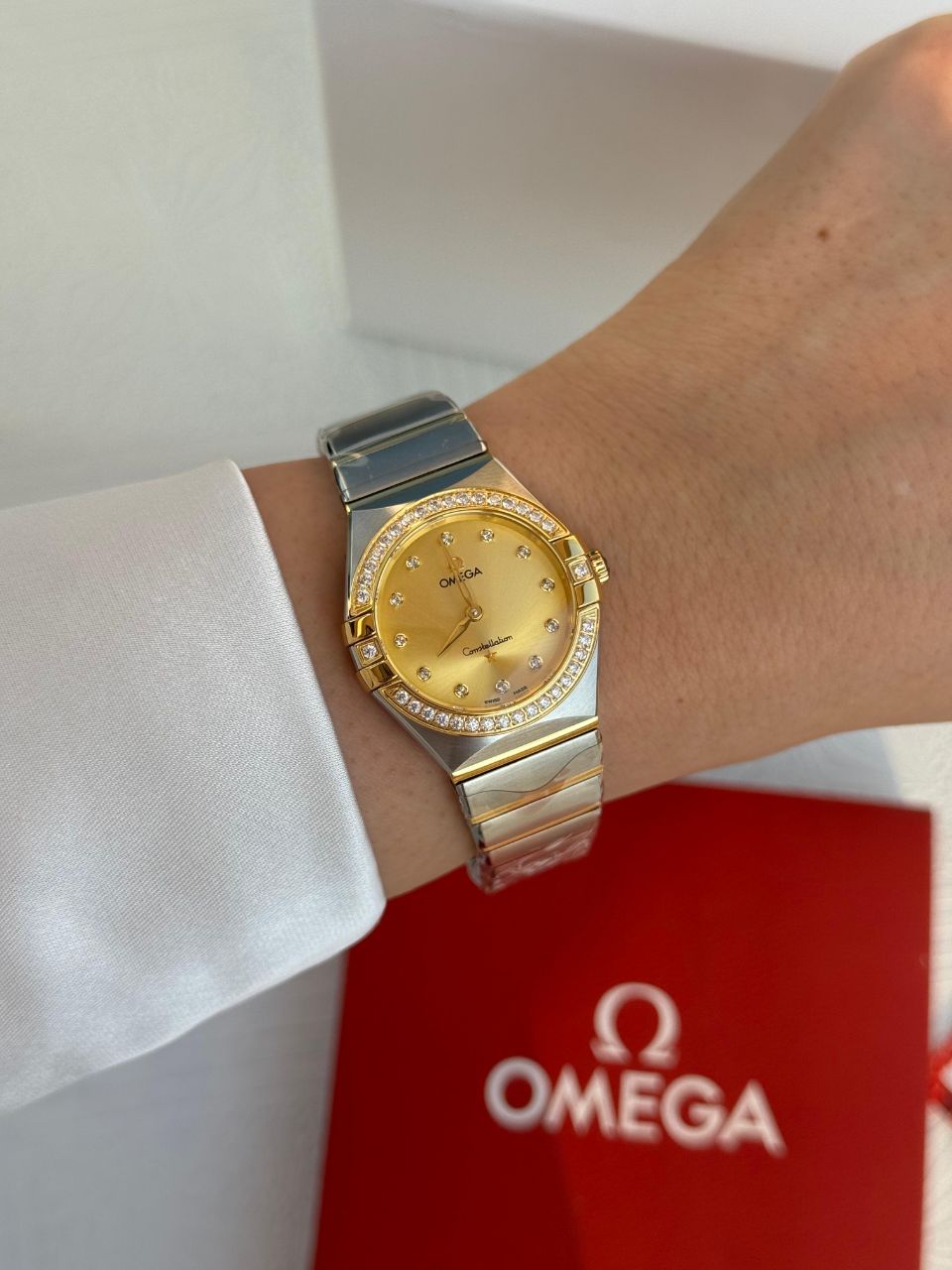 Omega Constellation Diamond Bezel Ladies Watch
