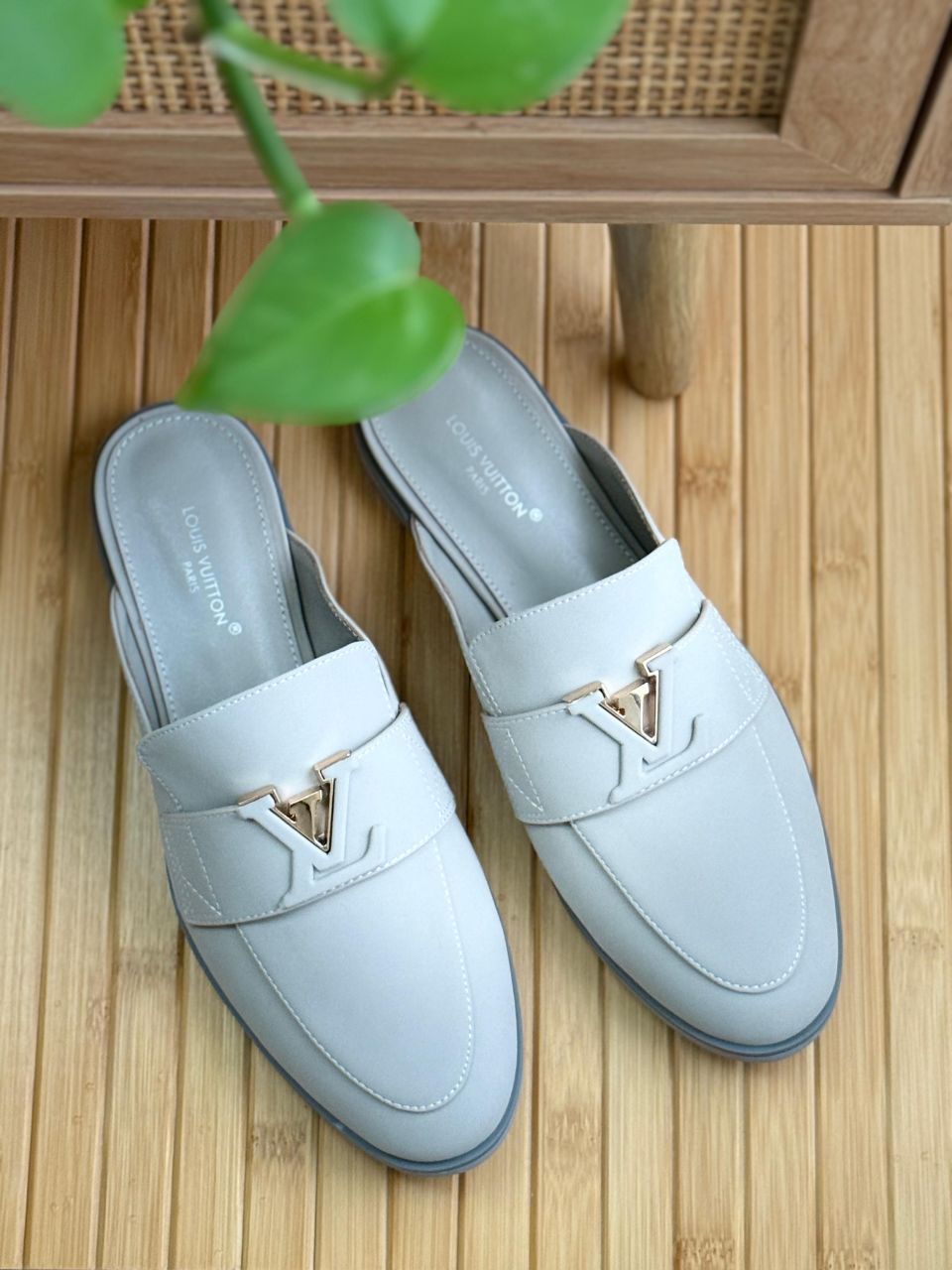 Louis Vuitton LV Signature Leather Mule