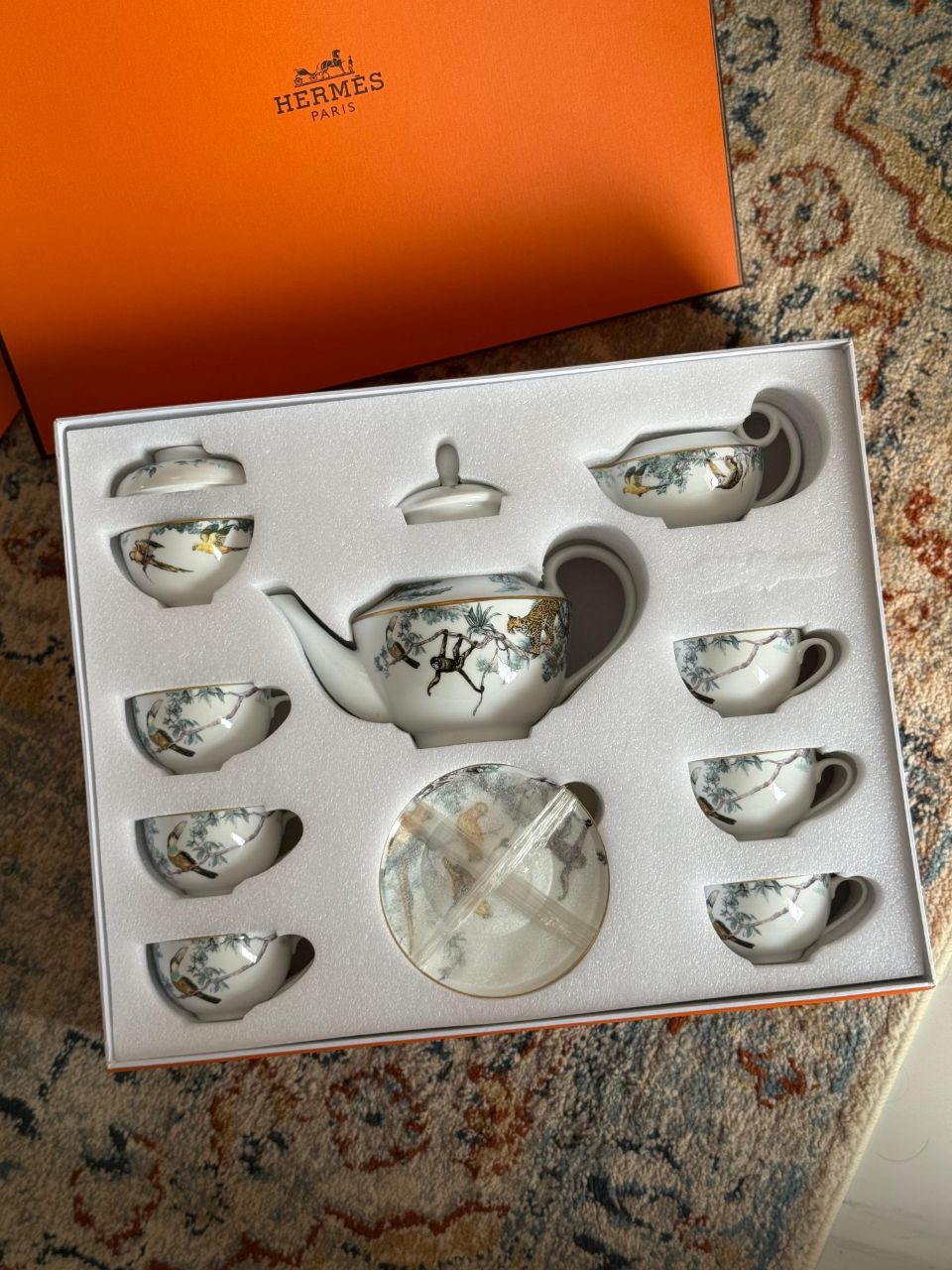 Hermès Luxury Fine Bone China Tea Set with Hand-Painted Nature & Bird Motifs