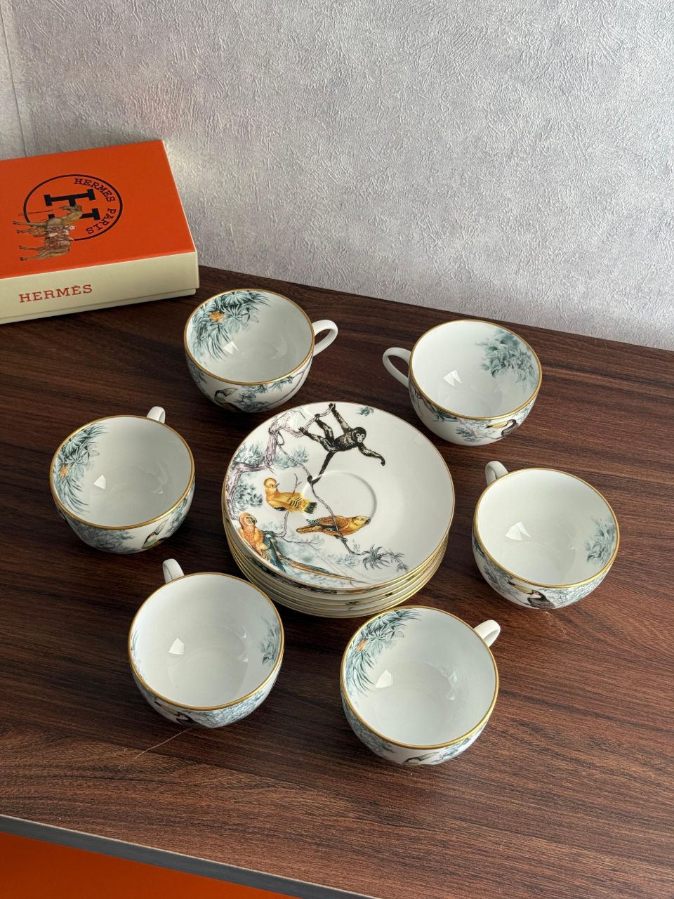 Hermès Luxury Fine Bone China Tea Set with Hand-Painted Nature & Bird Motifs