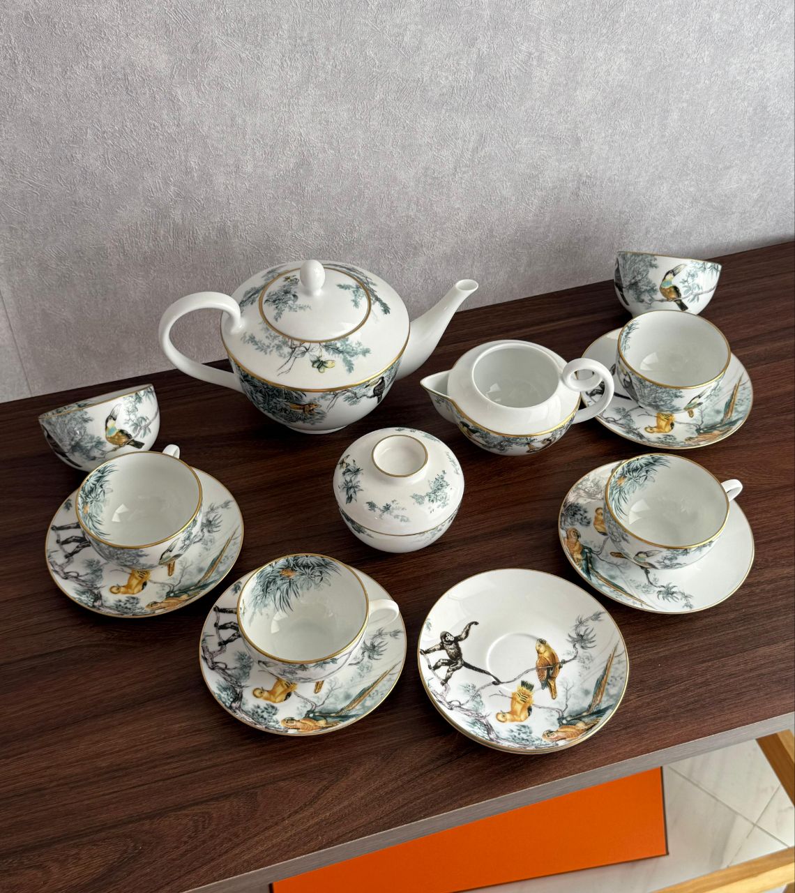 Hermès Luxury Fine Bone China Tea Set with Hand-Painted Nature & Bird Motifs
