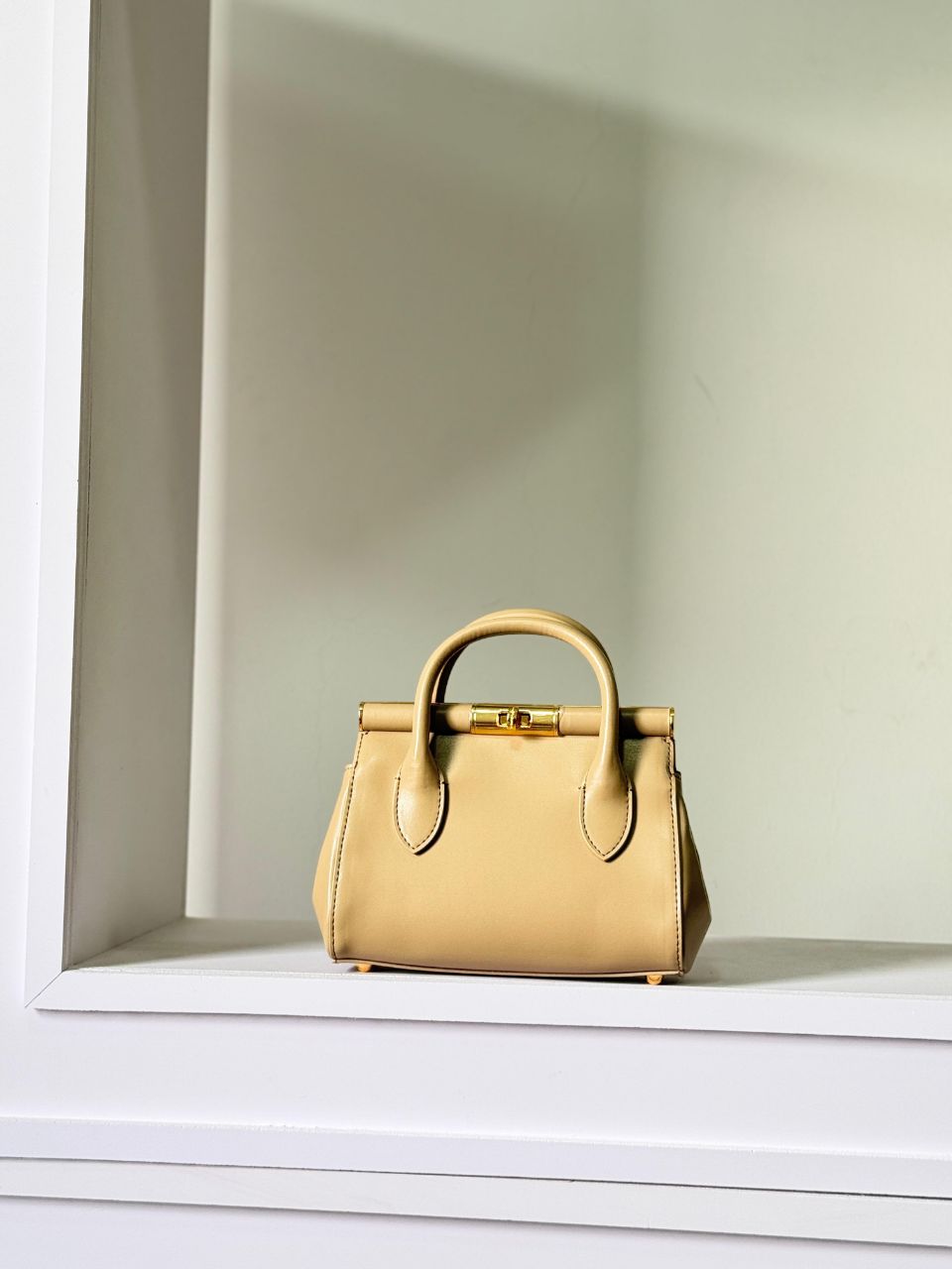 Dolce & Gabbana Mini Top Handle Bag – Full Collection